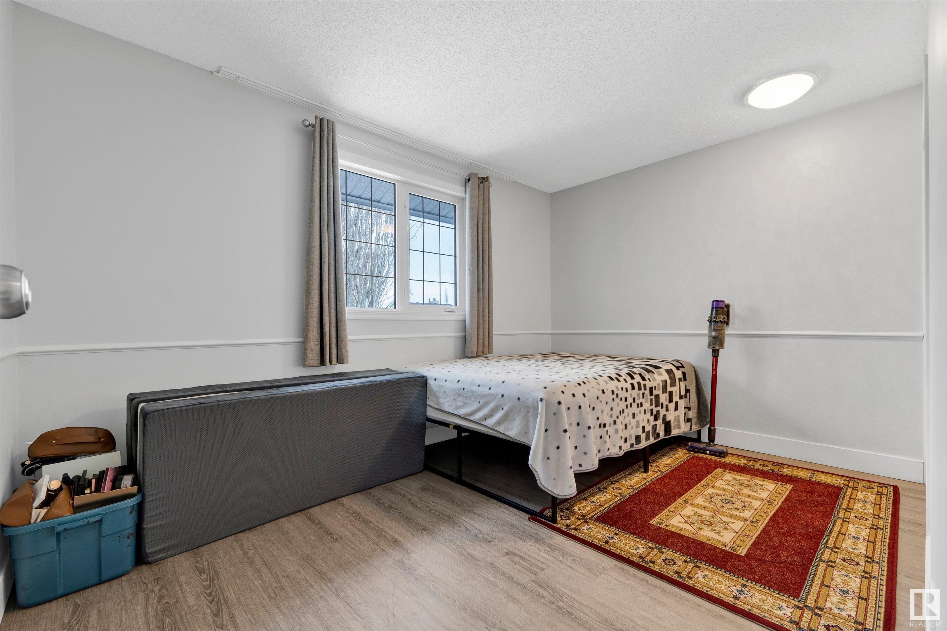      18615 71 AV NW , Edmonton,  ,T5T 2V9 ;  Listing Number: MLS E4418303