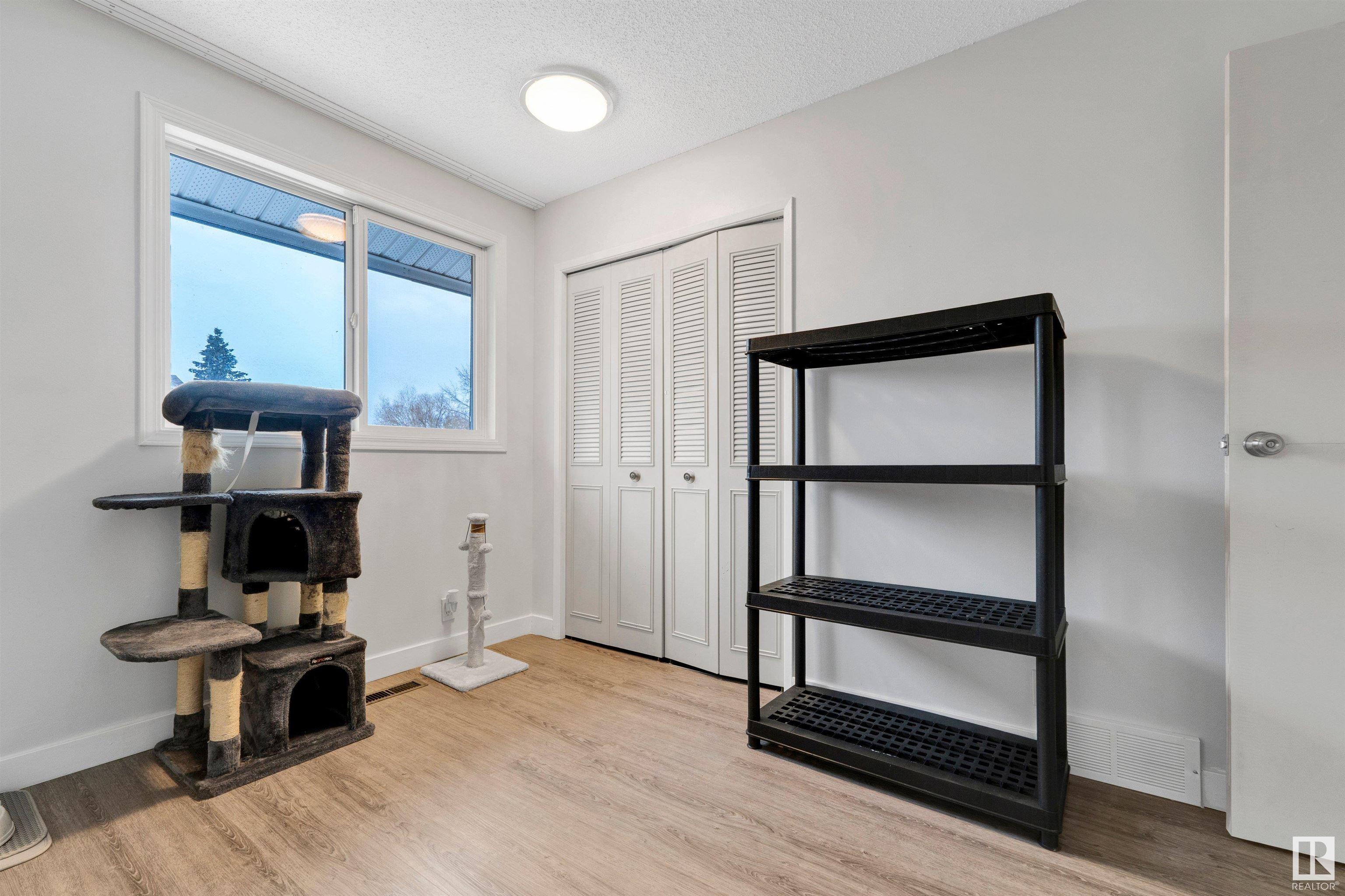      18615 71 AV NW , Edmonton,  ,T5T 2V9 ;  Listing Number: MLS E4418303
