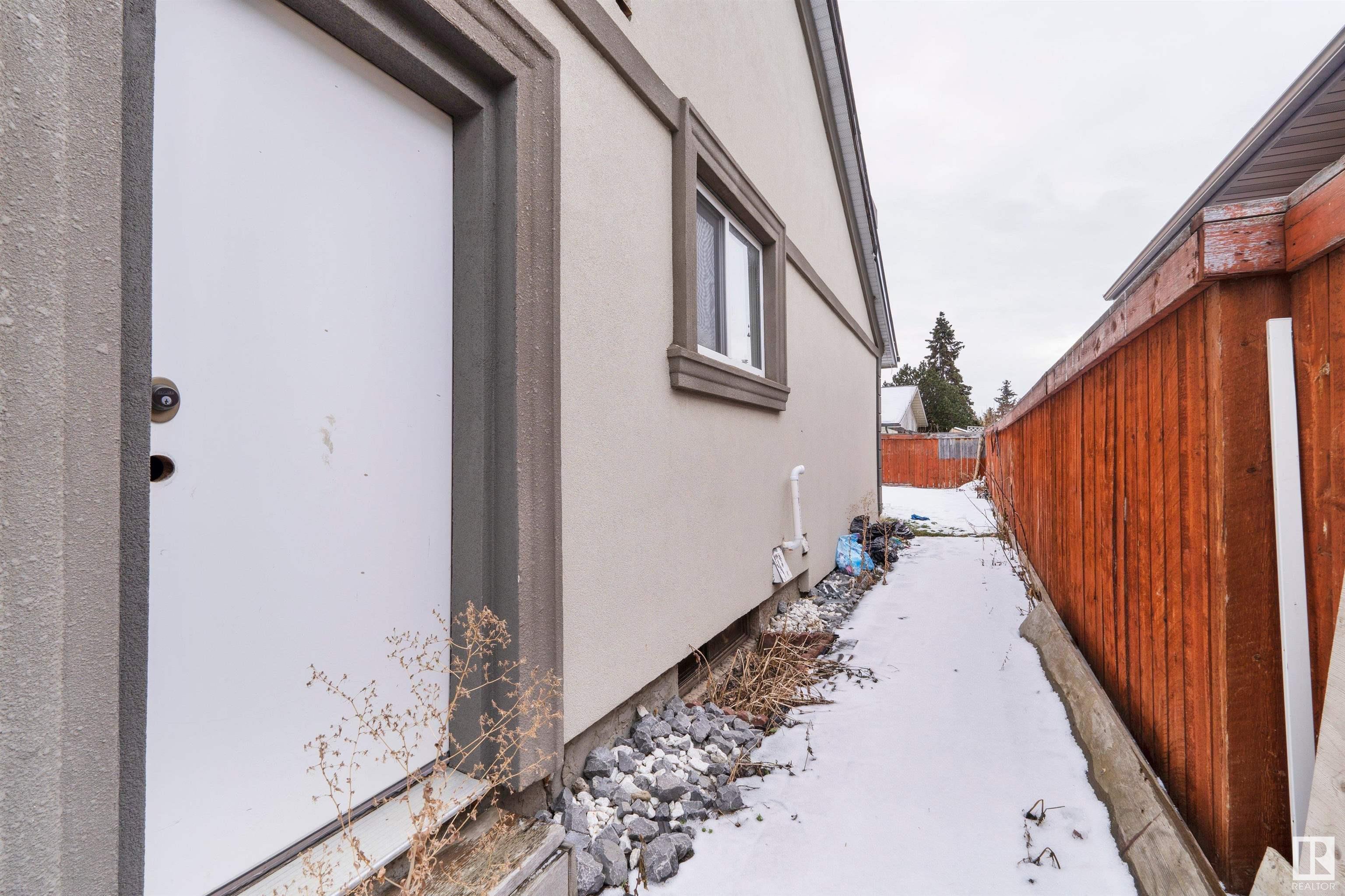      18615 71 AV NW , Edmonton,  ,T5T 2V9 ;  Listing Number: MLS E4418303