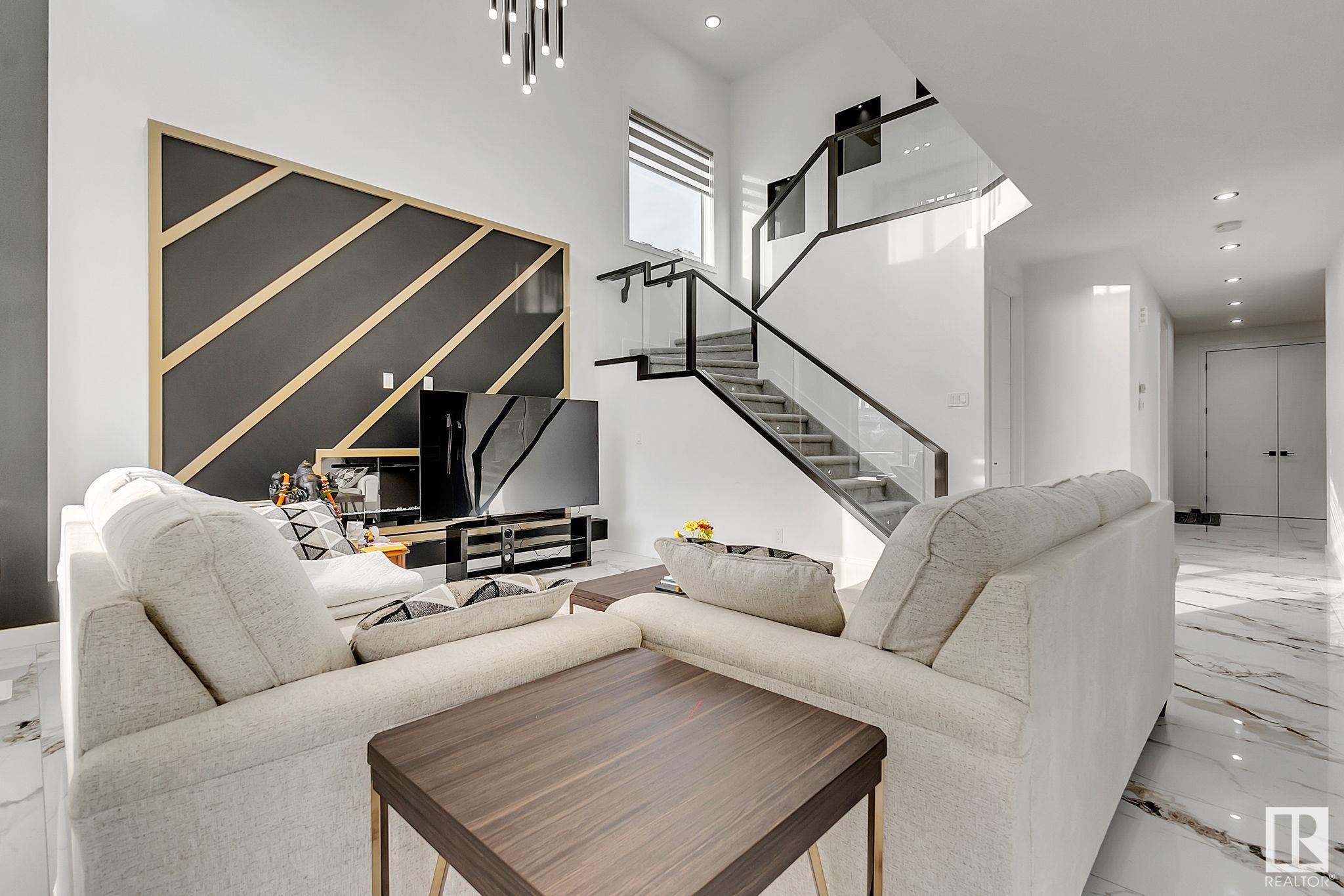      2517 14A AV NW , Edmonton,  ,T6T 2T6 ;  Listing Number: MLS E4418312