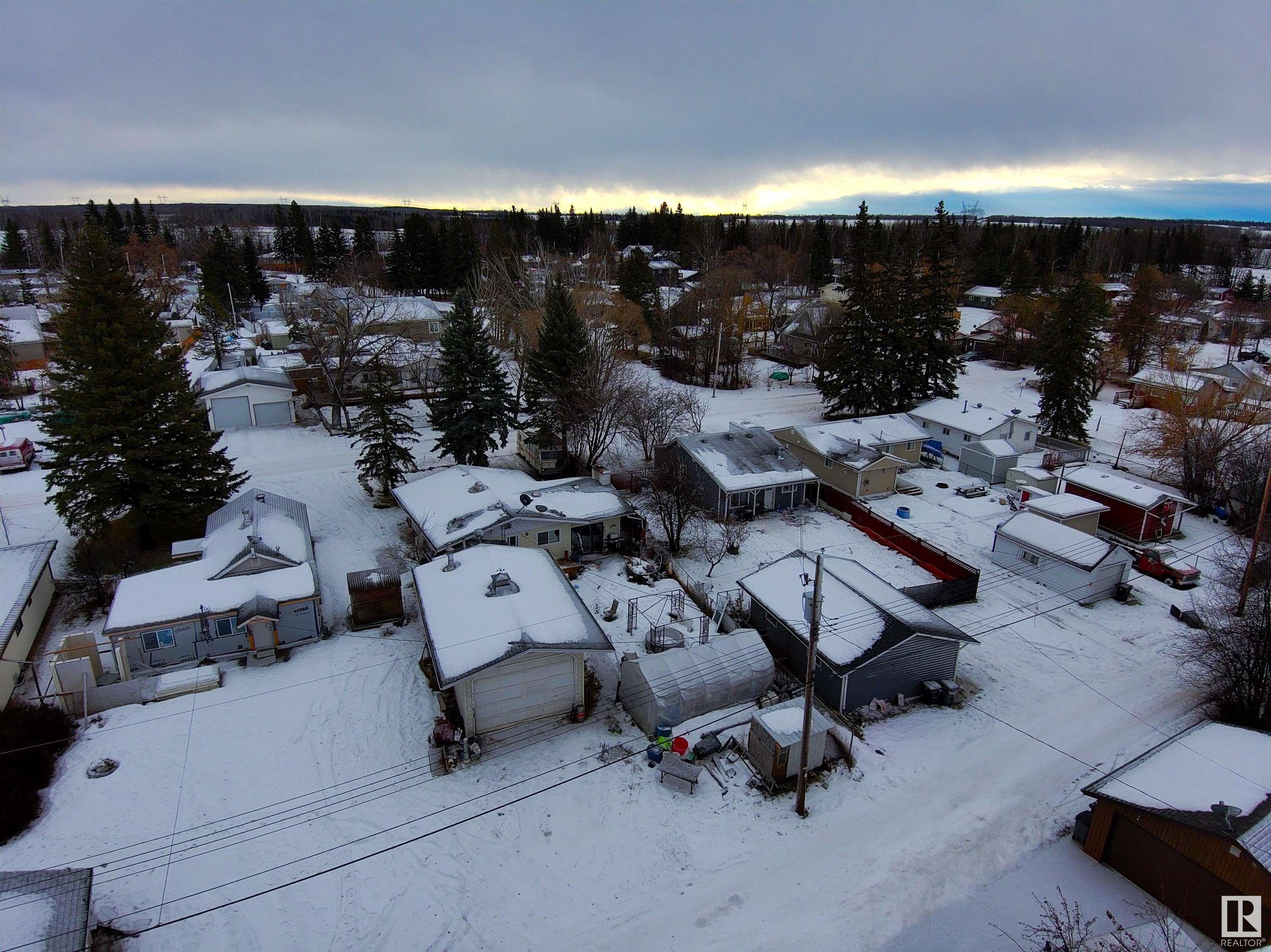      5120 49 AV , Rural Lac Ste. Anne County,  ,T0E 0A0 ;  Listing Number: MLS E4418322