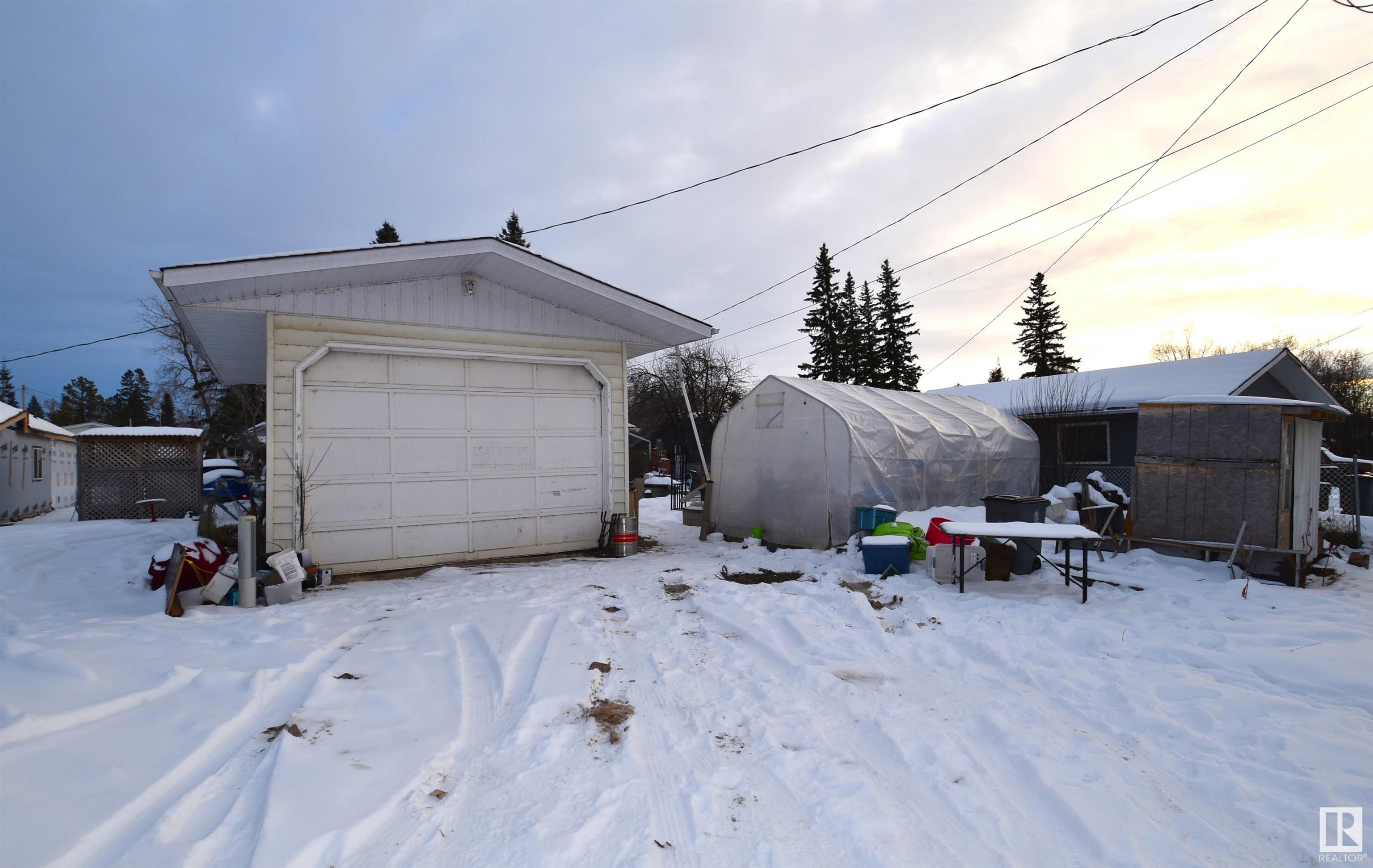      5120 49 AV , Rural Lac Ste. Anne County,  ,T0E 0A0 ;  Listing Number: MLS E4418322