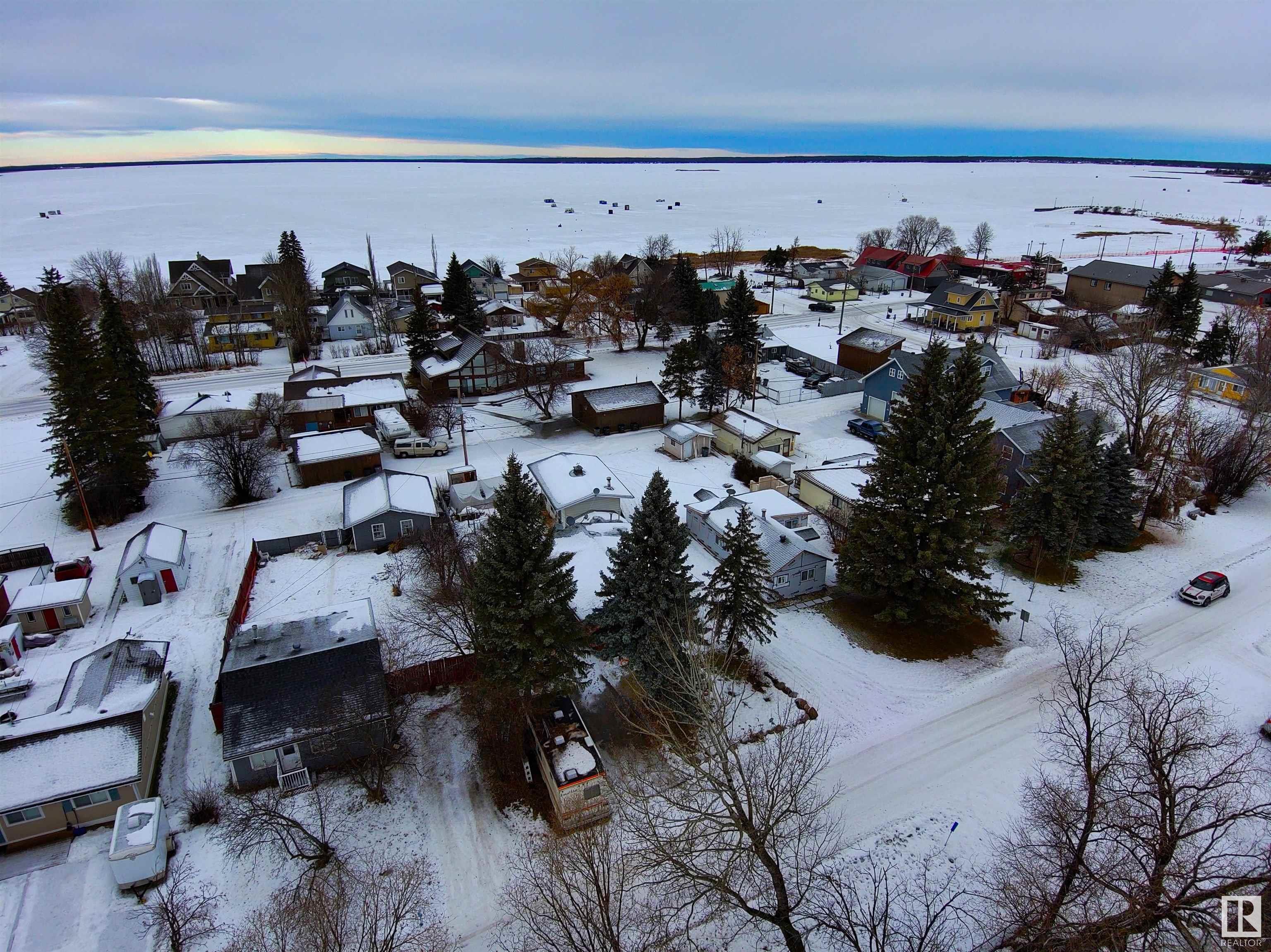      5120 49 AV , Rural Lac Ste. Anne County,  ,T0E 0A0 ;  Listing Number: MLS E4418322
