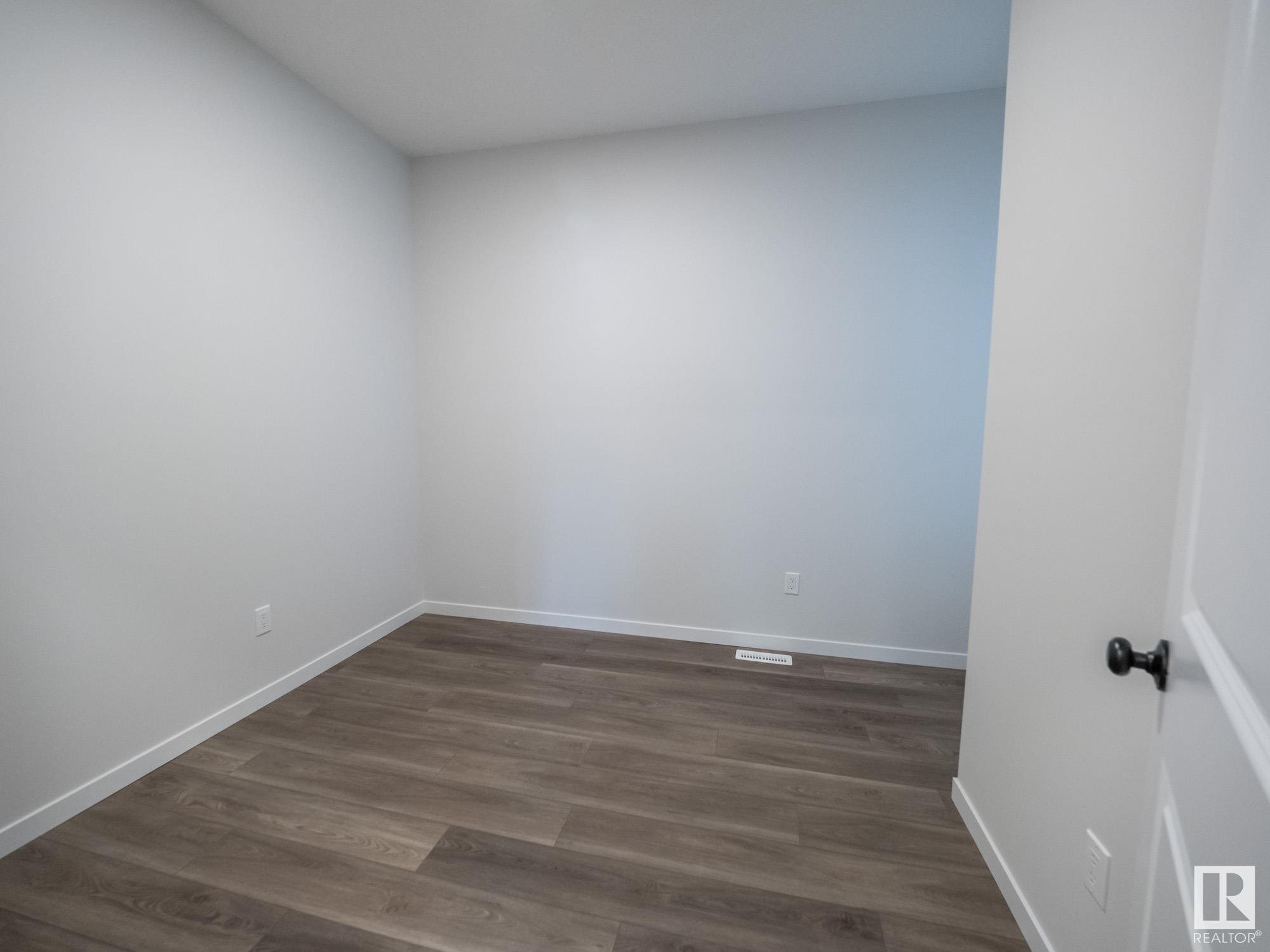      2432 205 ST NW , Edmonton,  ,T6M 1N6 ;  Listing Number: MLS E4418337
