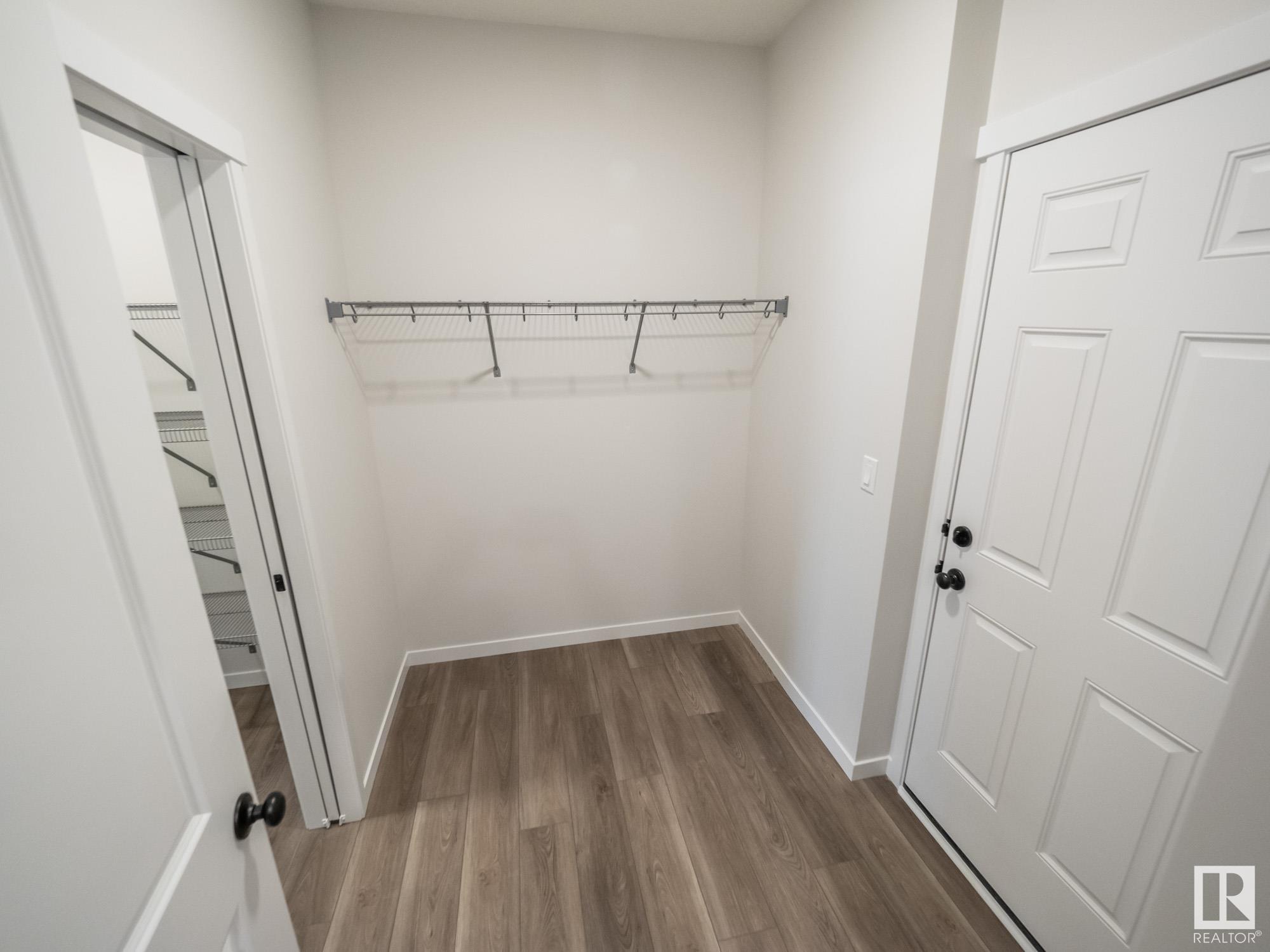      2432 205 ST NW , Edmonton,  ,T6M 1N6 ;  Listing Number: MLS E4418337
