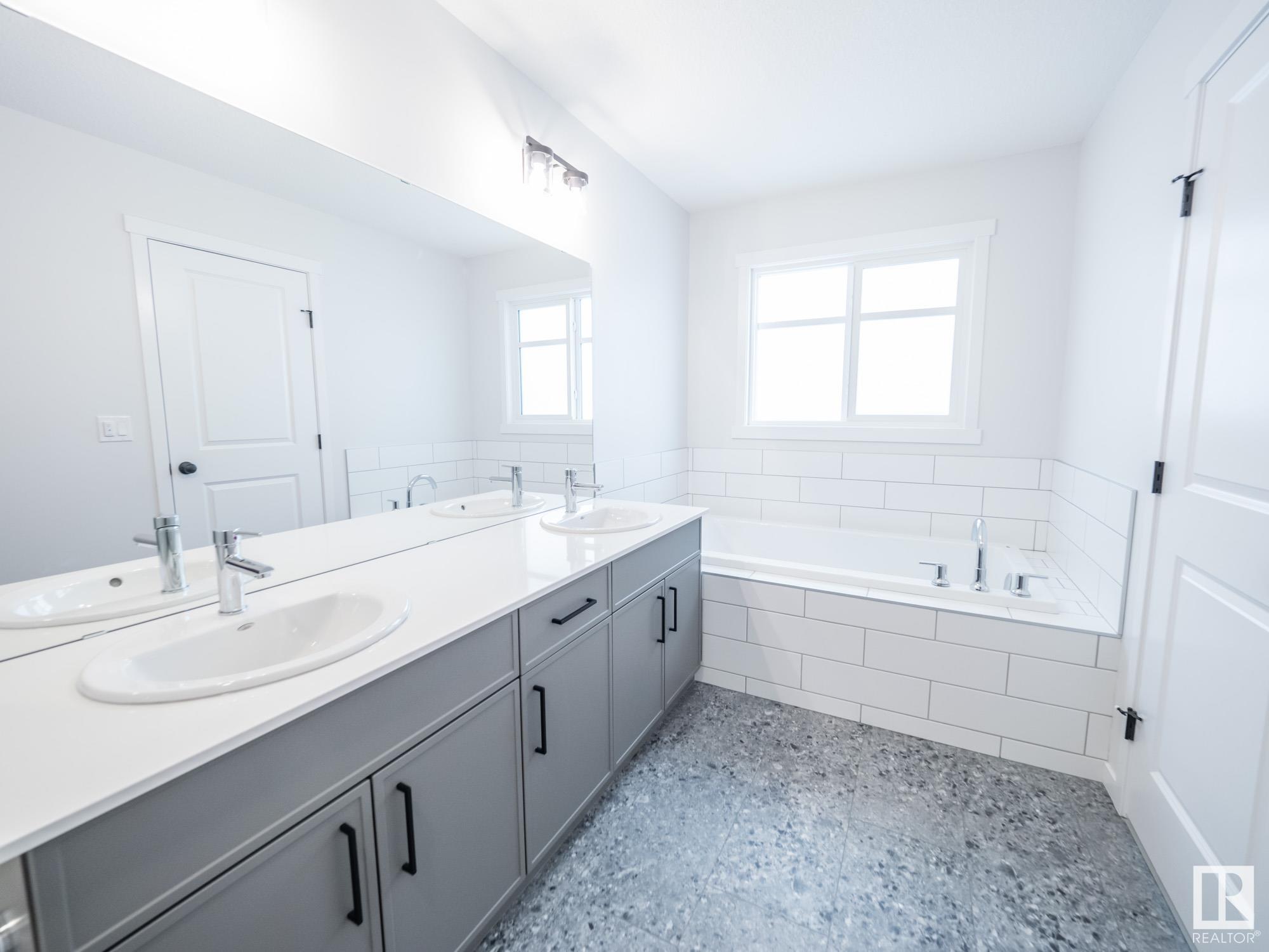      2520 209 ST NW , Edmonton,  ,T6M 2K7 ;  Listing Number: MLS E4418338