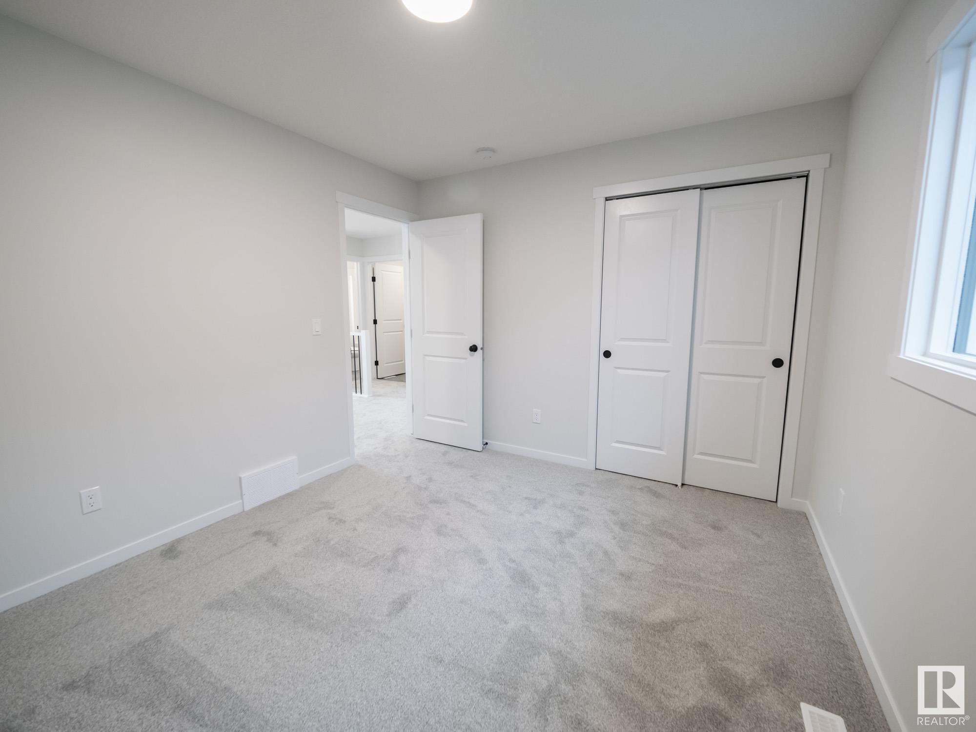     2520 209 ST NW , Edmonton,  ,T6M 2K7 ;  Listing Number: MLS E4418338