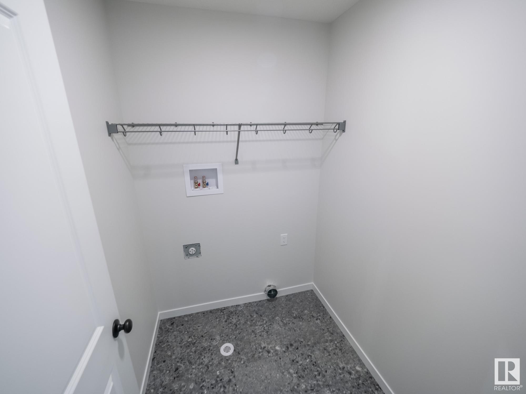      2520 209 ST NW , Edmonton,  ,T6M 2K7 ;  Listing Number: MLS E4418338