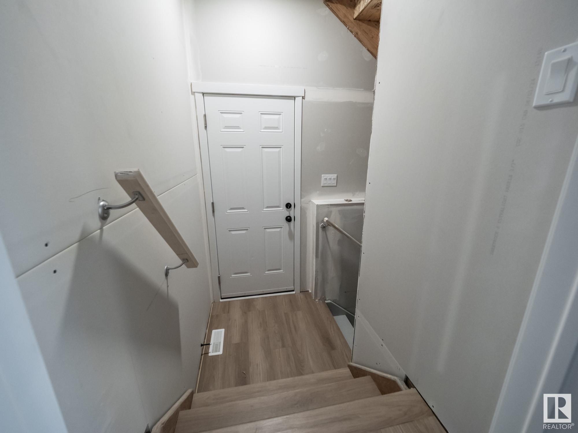      636 174 AV NE , Edmonton,  ,T5Y 4E9 ;  Listing Number: MLS E4418339