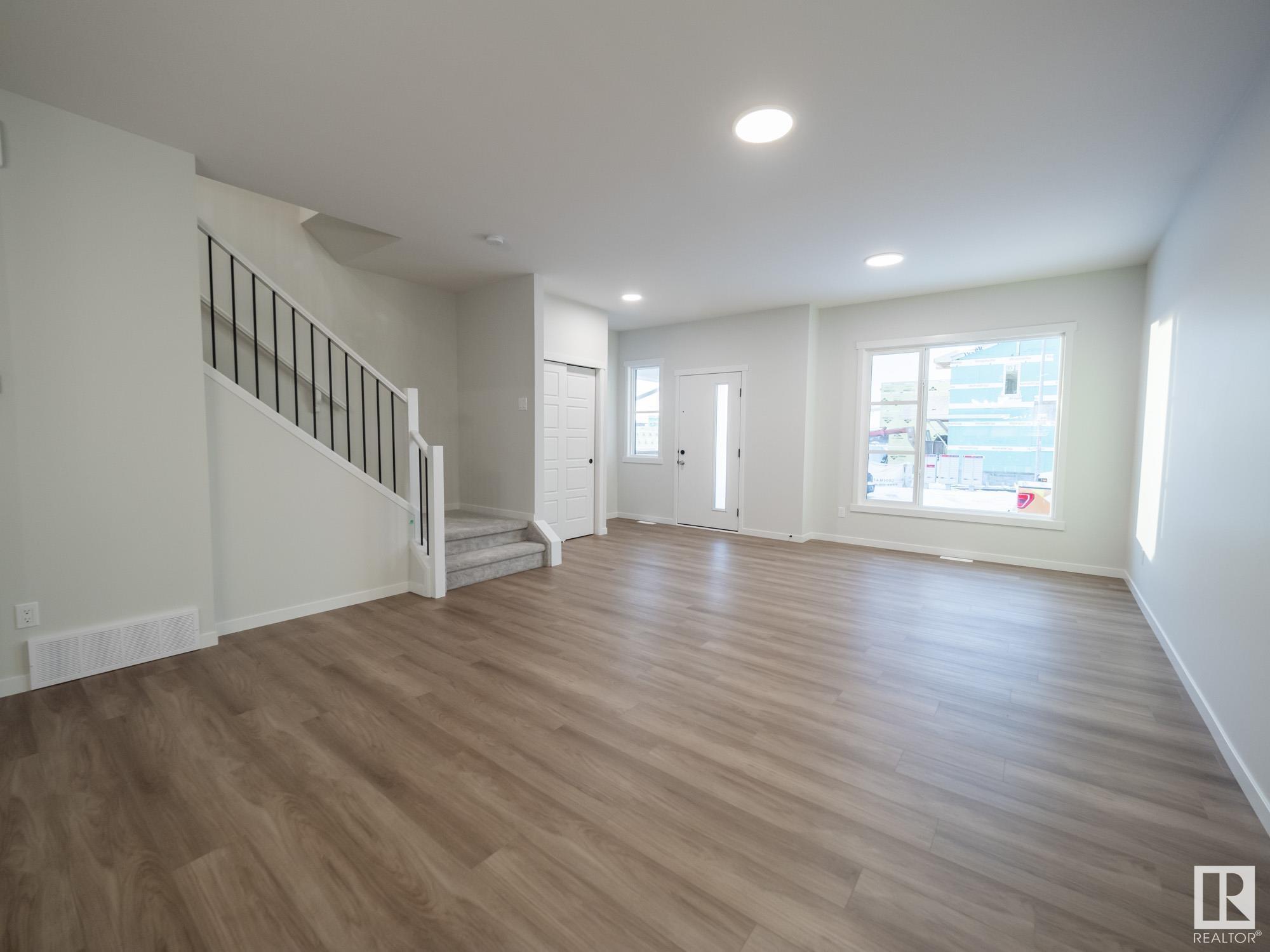      636 174 AV NE , Edmonton,  ,T5Y 4E9 ;  Listing Number: MLS E4418339