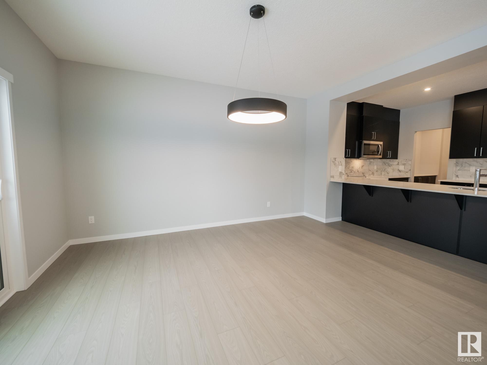      2528 209 ST NW , Edmonton,  ,T6M 2K7 ;  Listing Number: MLS E4418340