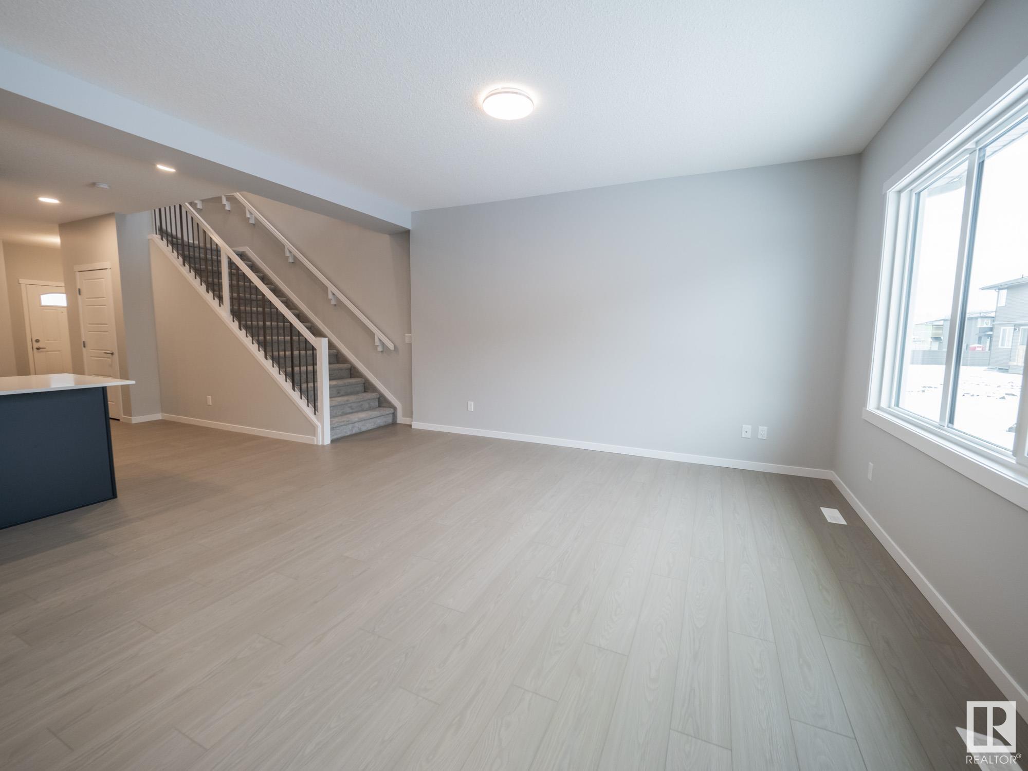      2528 209 ST NW , Edmonton,  ,T6M 2K7 ;  Listing Number: MLS E4418340