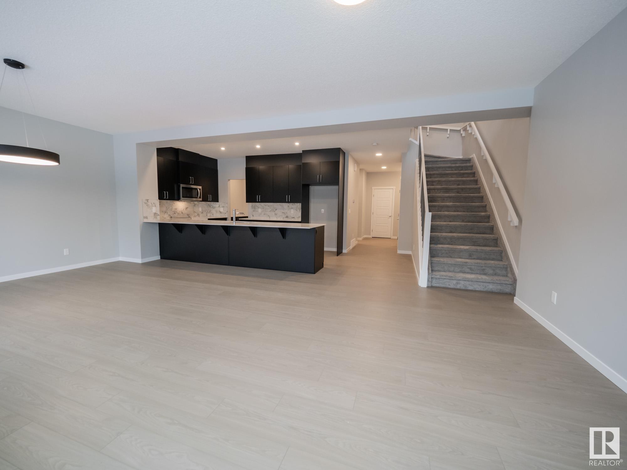      2528 209 ST NW , Edmonton,  ,T6M 2K7 ;  Listing Number: MLS E4418340