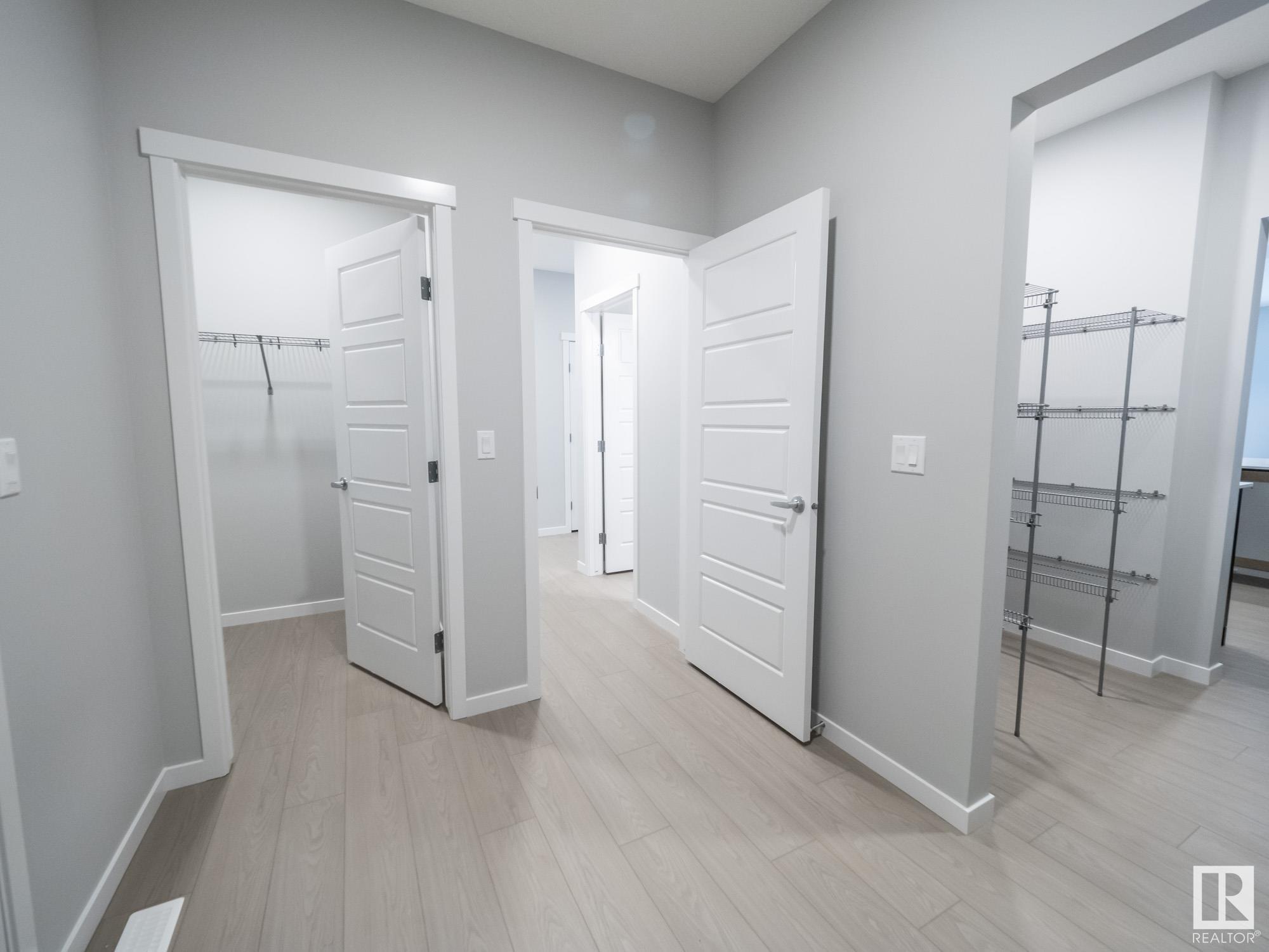      2528 209 ST NW , Edmonton,  ,T6M 2K7 ;  Listing Number: MLS E4418340