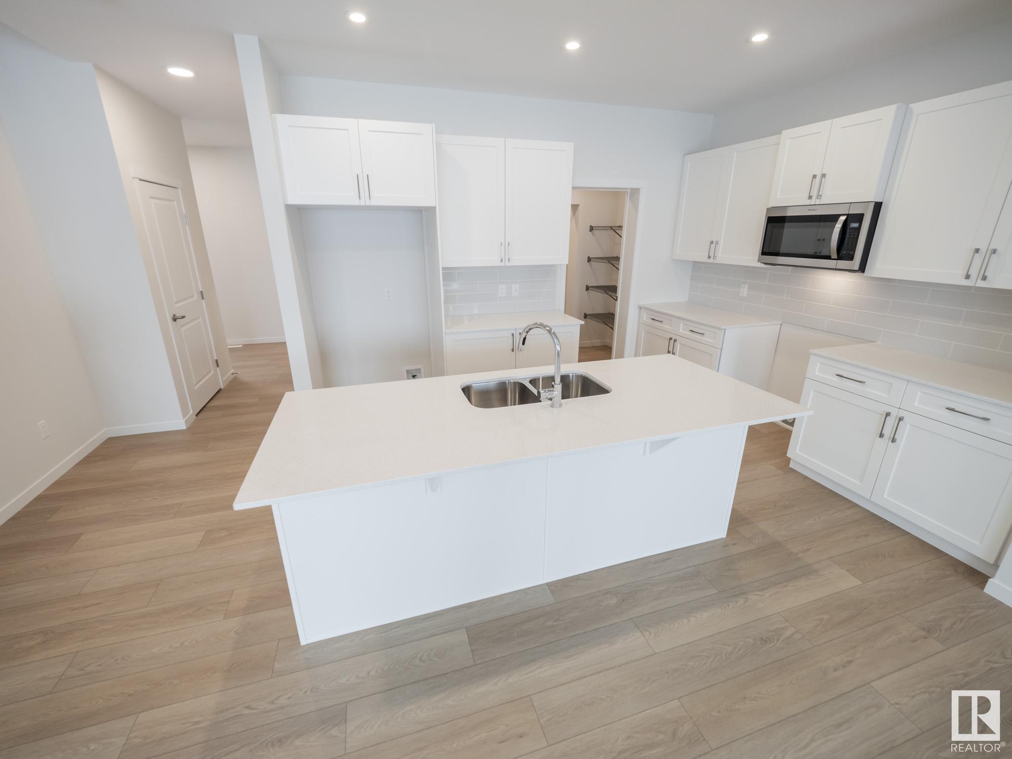      2264 194 ST NW , Edmonton,  ,T6M 3B7 ;  Listing Number: MLS E4418341