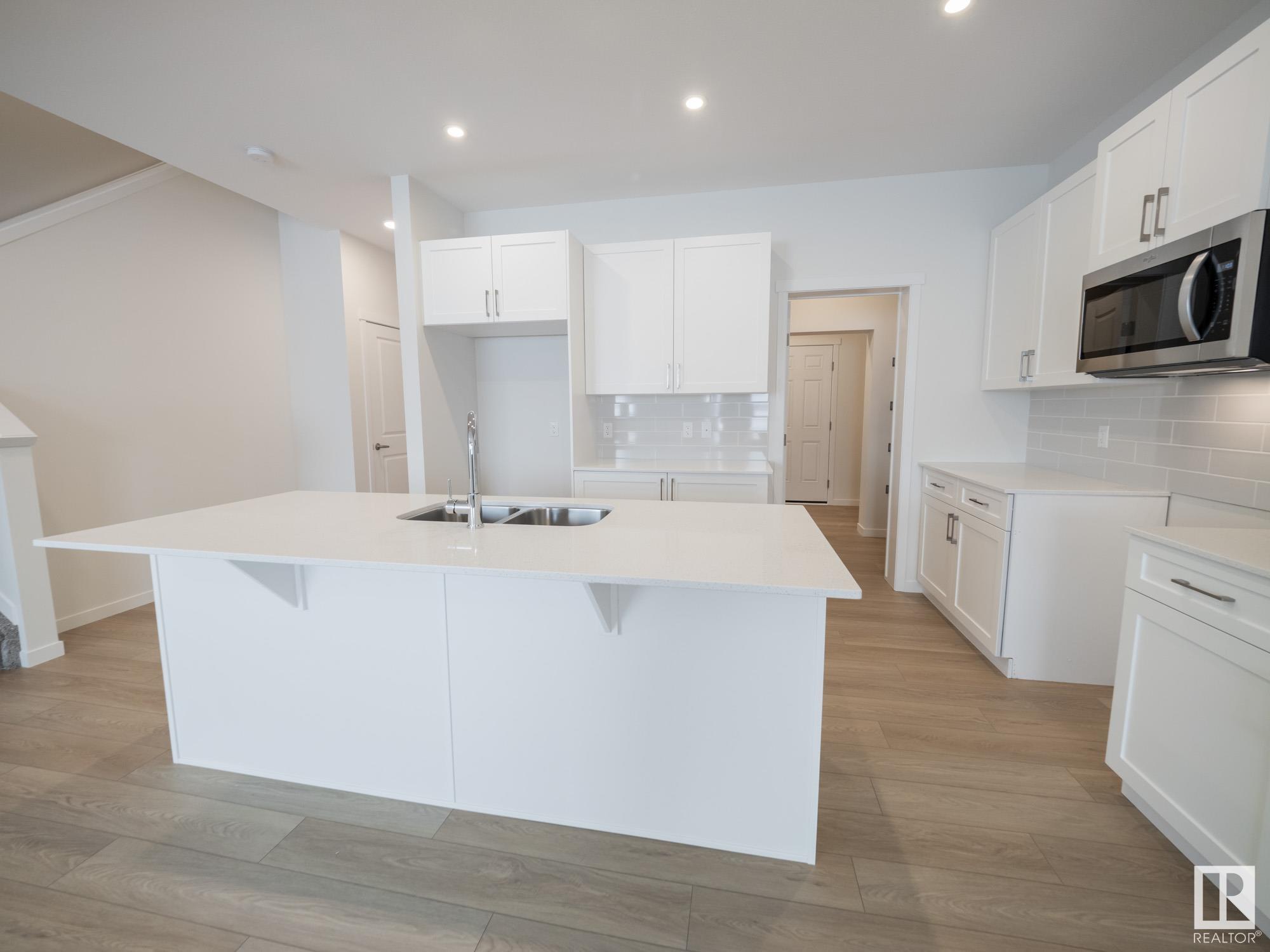      2264 194 ST NW , Edmonton,  ,T6M 3B7 ;  Listing Number: MLS E4418341