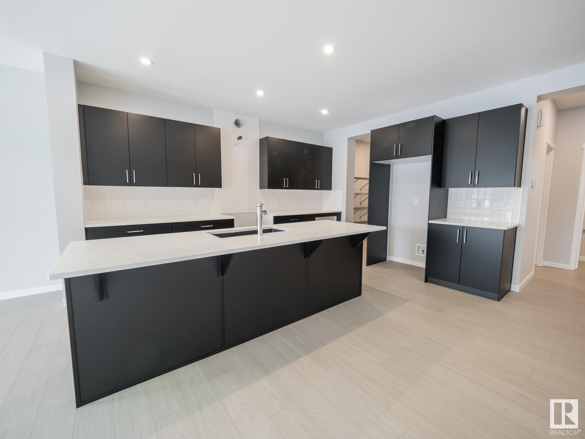      5119 KINNEY WY SW , Edmonton,  ,T6W 1A9 ;  Listing Number: MLS E4418342