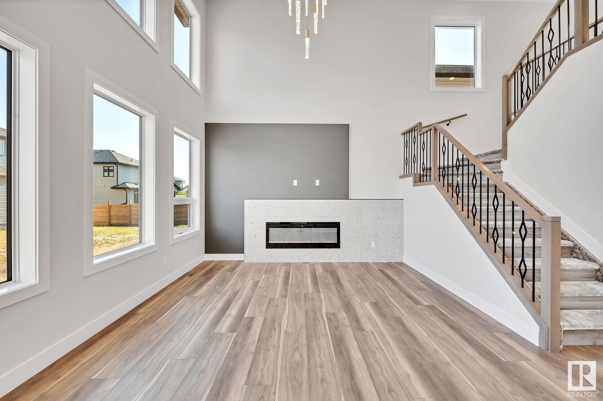      40 Darby CR , Spruce Grove,  ,T7X 0W9 ;  Listing Number: MLS E4418348