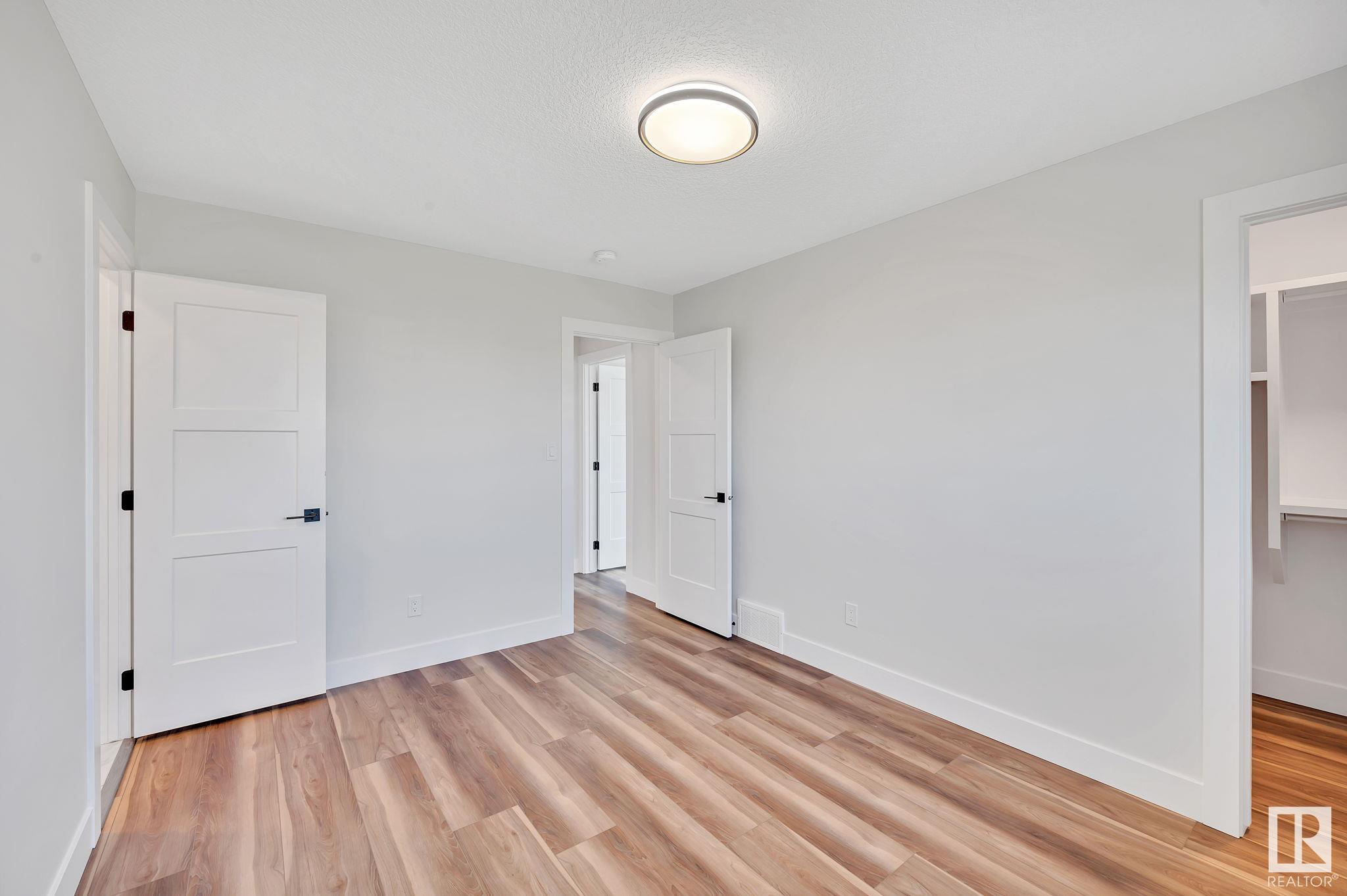      40 Darby CR , Spruce Grove,  ,T7X 0W9 ;  Listing Number: MLS E4418348
