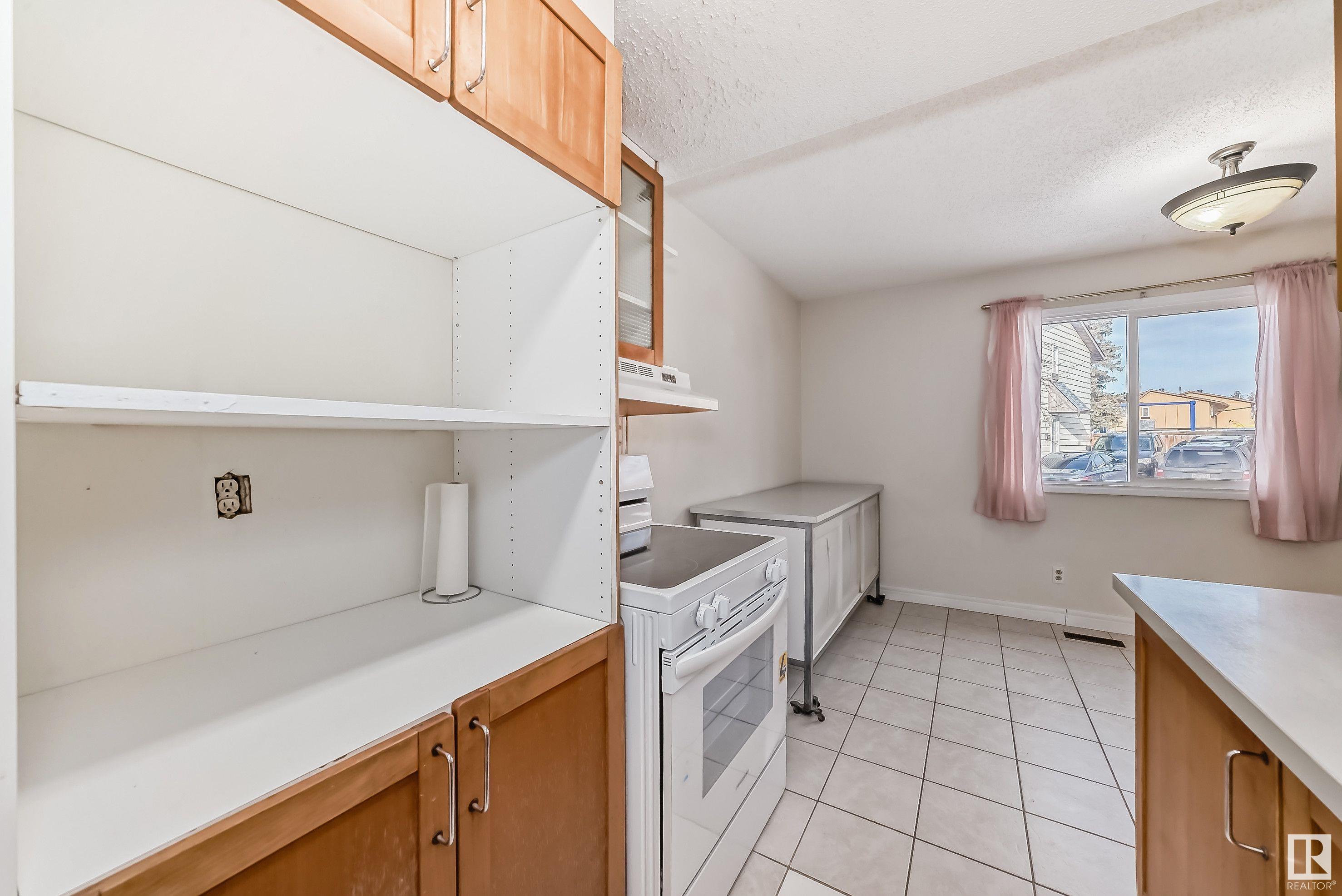      111 WOODSTOCK NW , Edmonton,  ,T5T 0H6 ;  Listing Number: MLS E4418351
