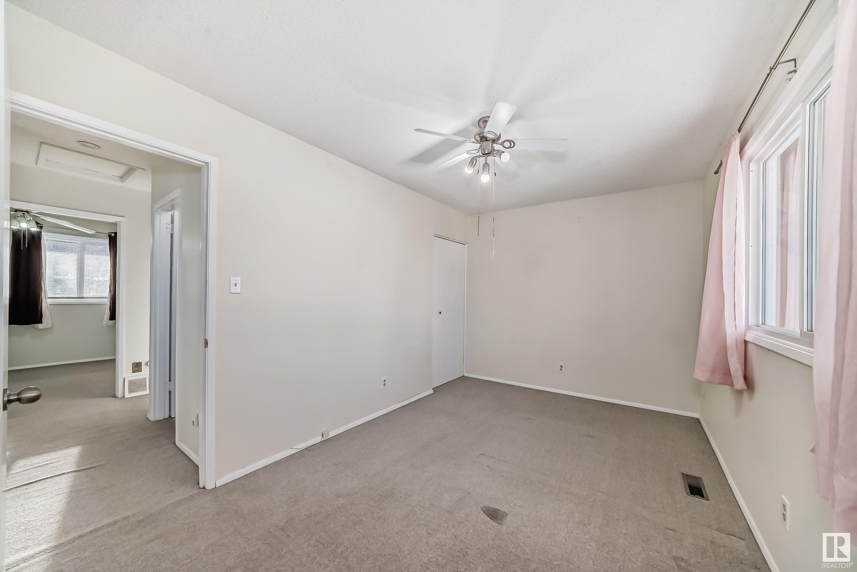      111 WOODSTOCK NW , Edmonton,  ,T5T 0H6 ;  Listing Number: MLS E4418351