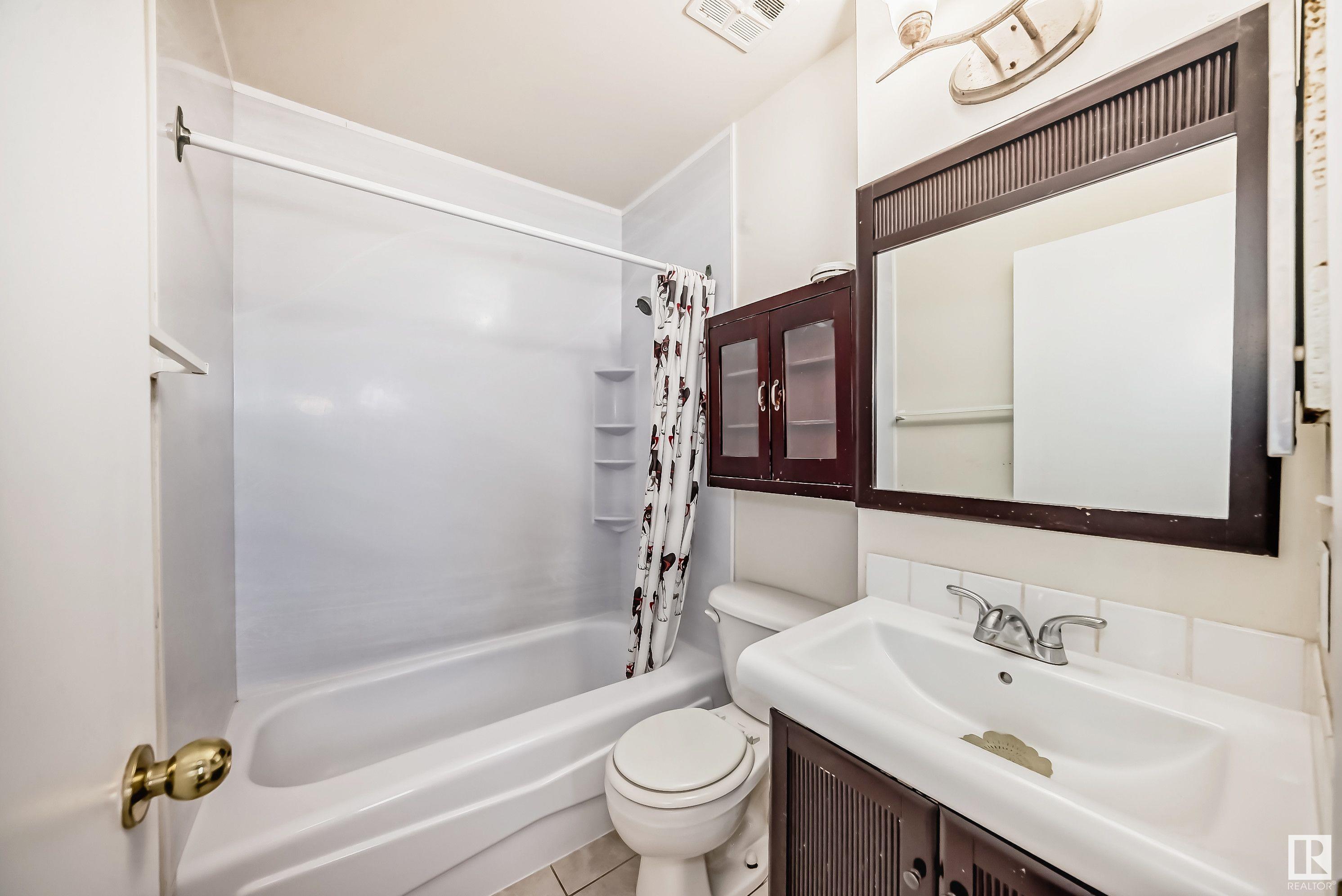      111 WOODSTOCK NW , Edmonton,  ,T5T 0H6 ;  Listing Number: MLS E4418351