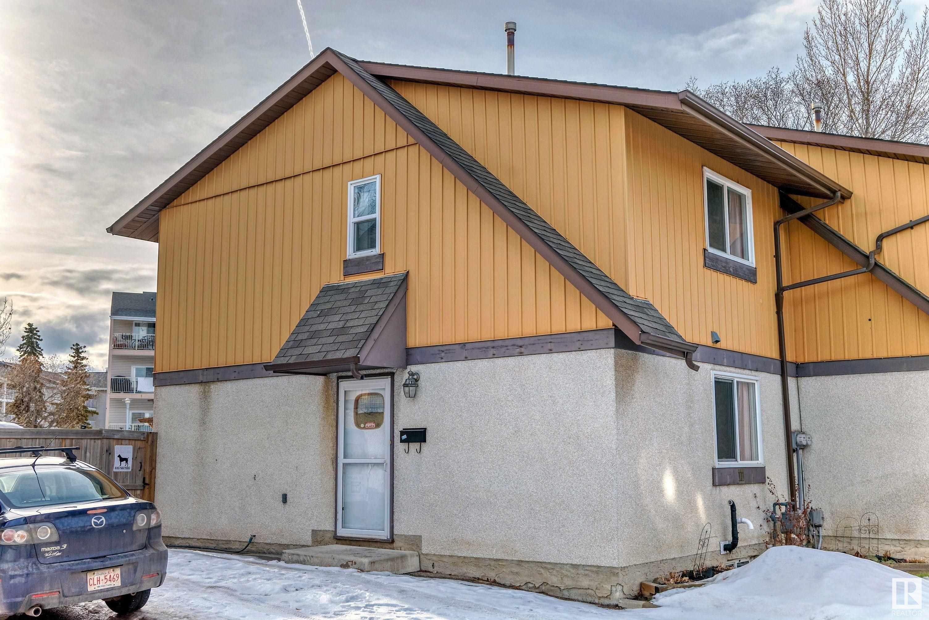      111 WOODSTOCK NW , Edmonton,  ,T5T 0H6 ;  Listing Number: MLS E4418351