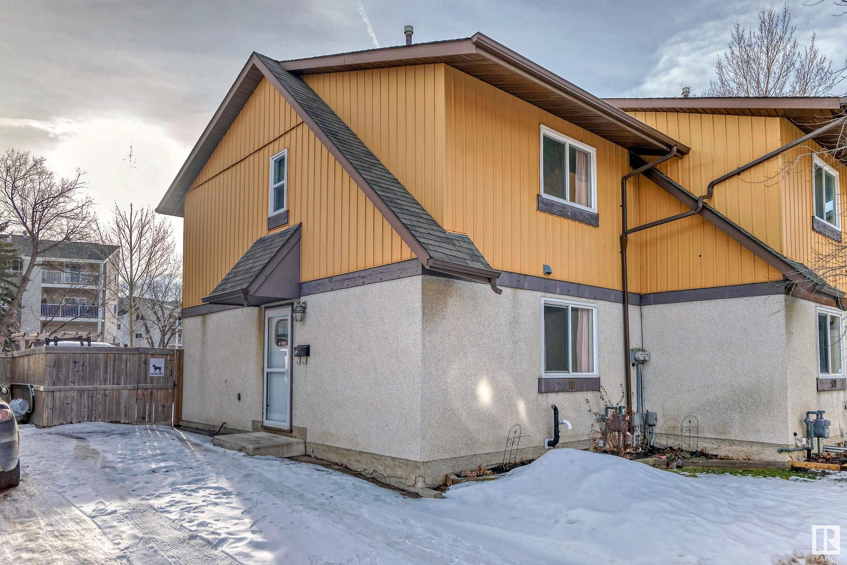      111 WOODSTOCK NW , Edmonton,  ,T5T 0H6 ;  Listing Number: MLS E4418351