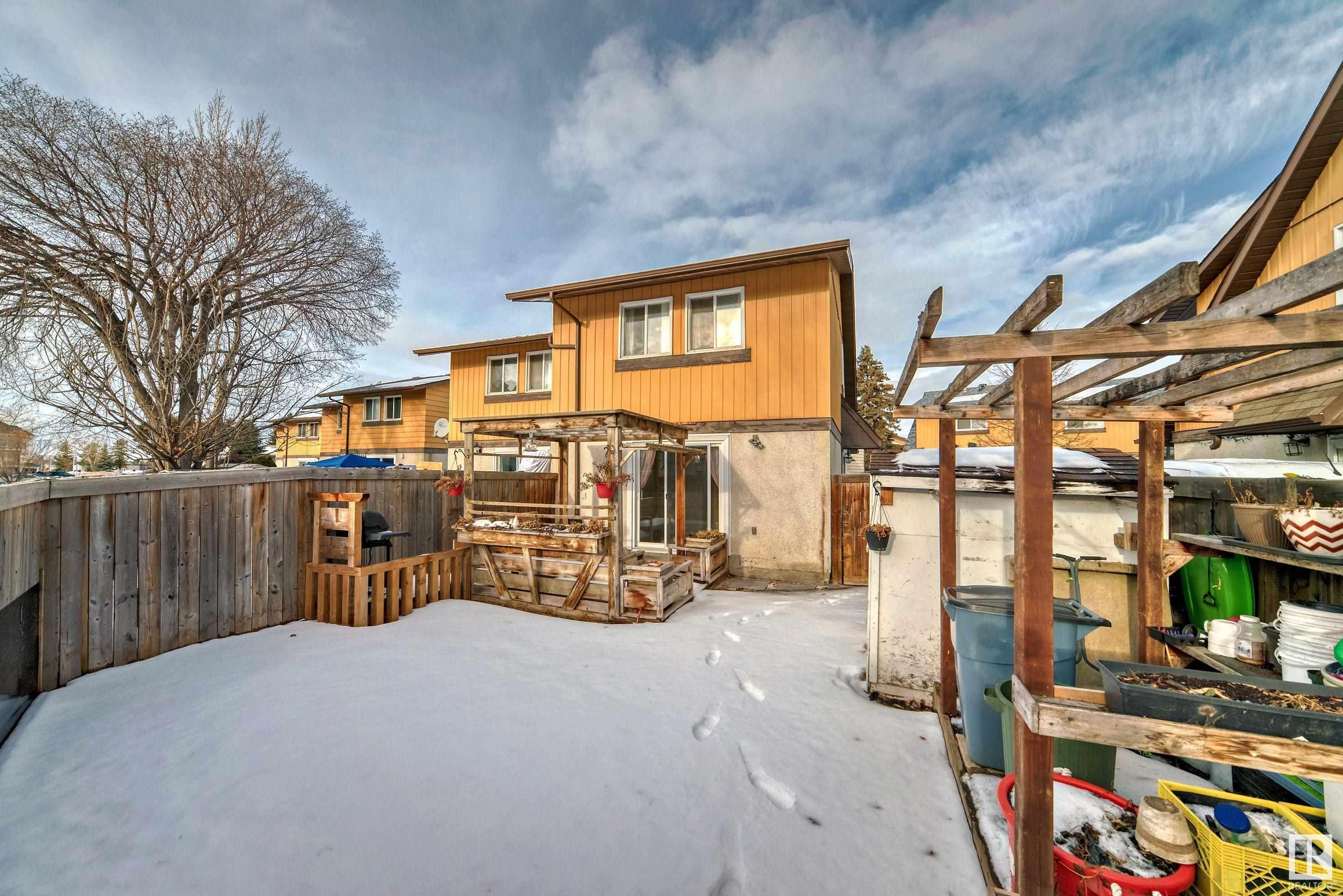      111 WOODSTOCK NW , Edmonton,  ,T5T 0H6 ;  Listing Number: MLS E4418351