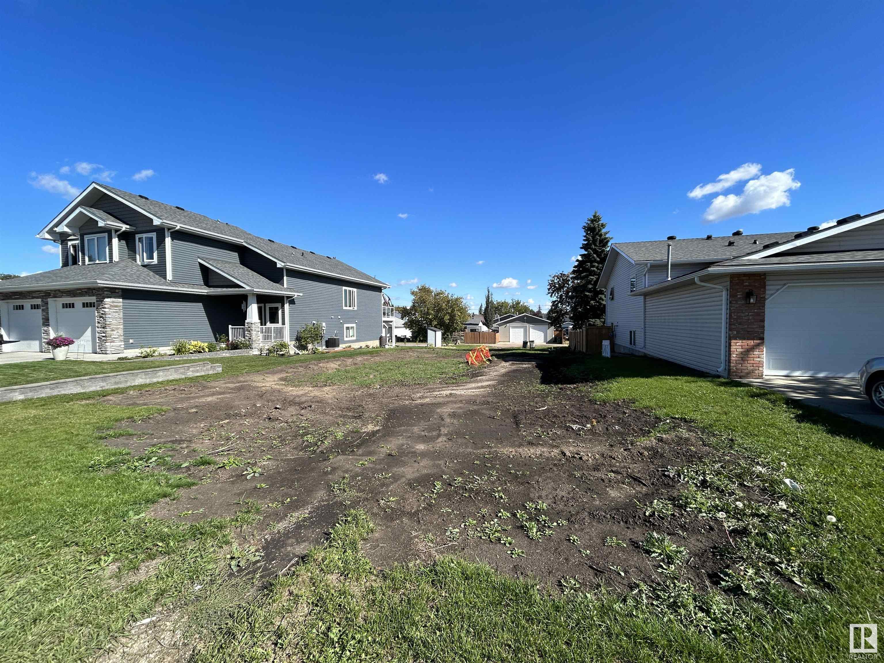      5409 47 ST , Stony Plain,  ,T7Z 1E4 ;  Listing Number: MLS E4418357