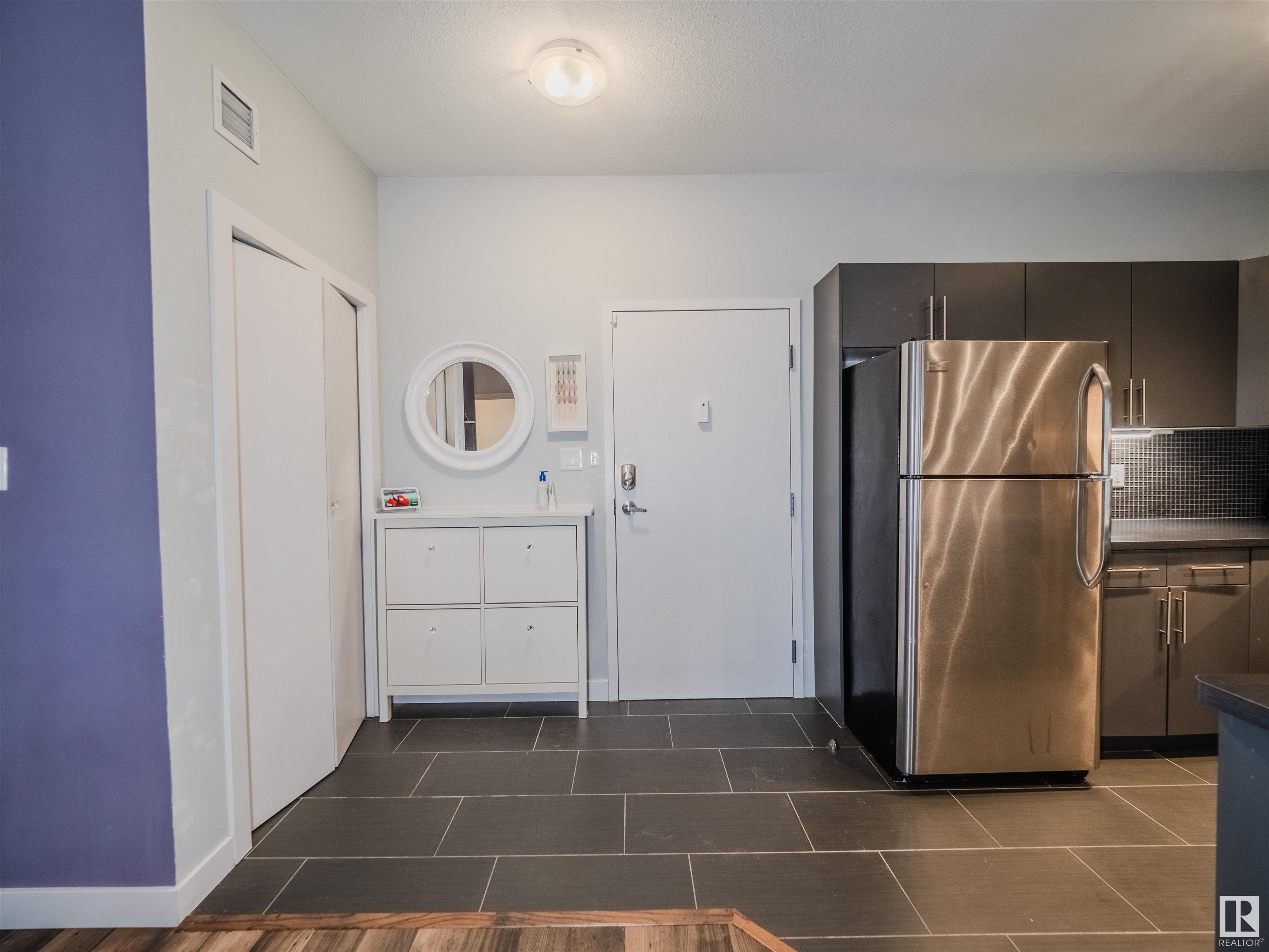      #211 10611 117 ST NW , Edmonton,  ,T5H 0G6 ;  Listing Number: MLS E4418362