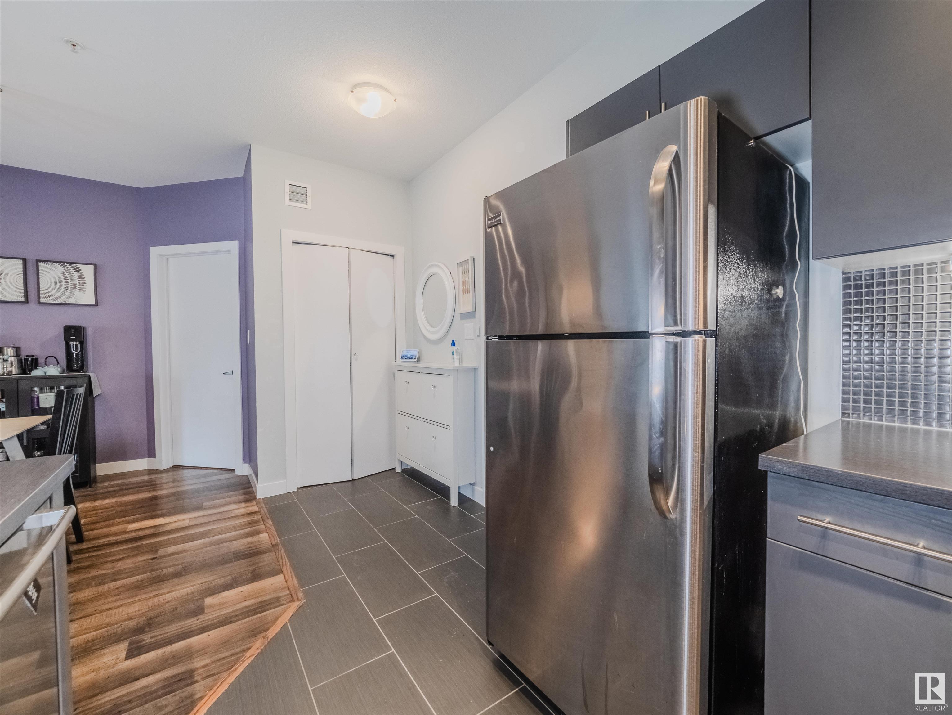      #211 10611 117 ST NW , Edmonton,  ,T5H 0G6 ;  Listing Number: MLS E4418362
