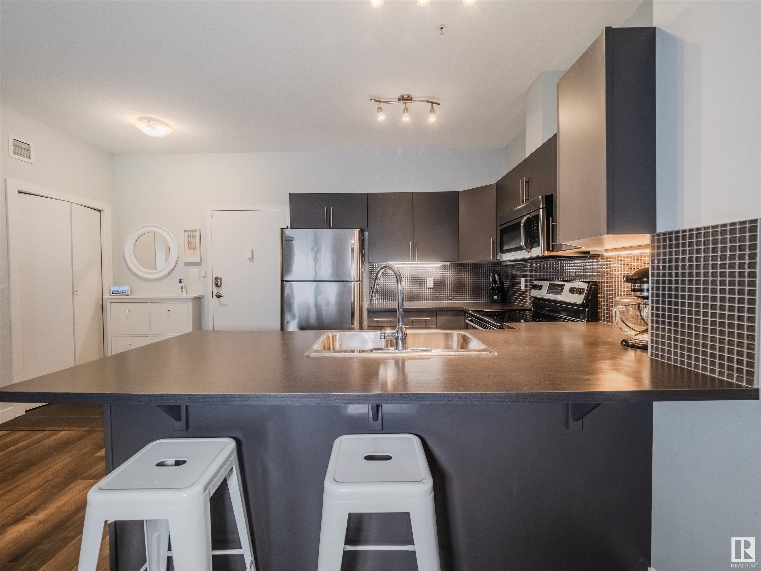      #211 10611 117 ST NW , Edmonton,  ,T5H 0G6 ;  Listing Number: MLS E4418362