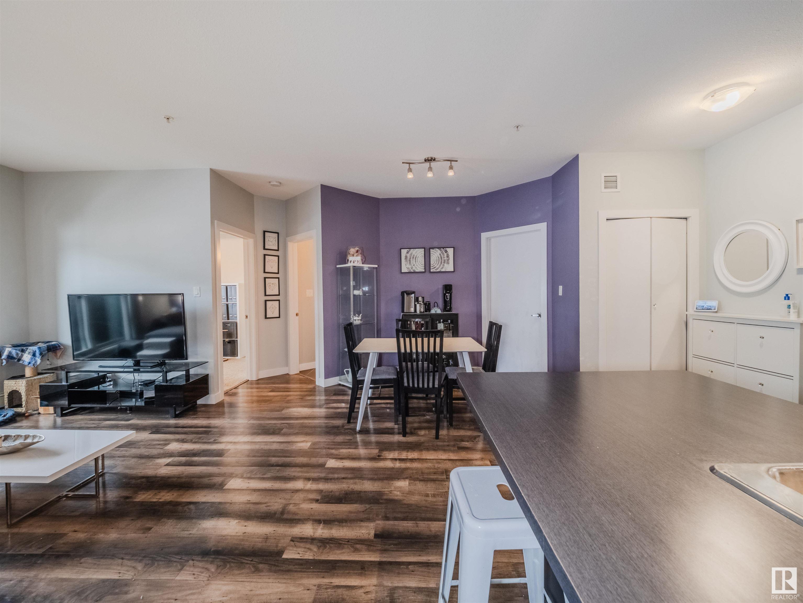      #211 10611 117 ST NW , Edmonton,  ,T5H 0G6 ;  Listing Number: MLS E4418362