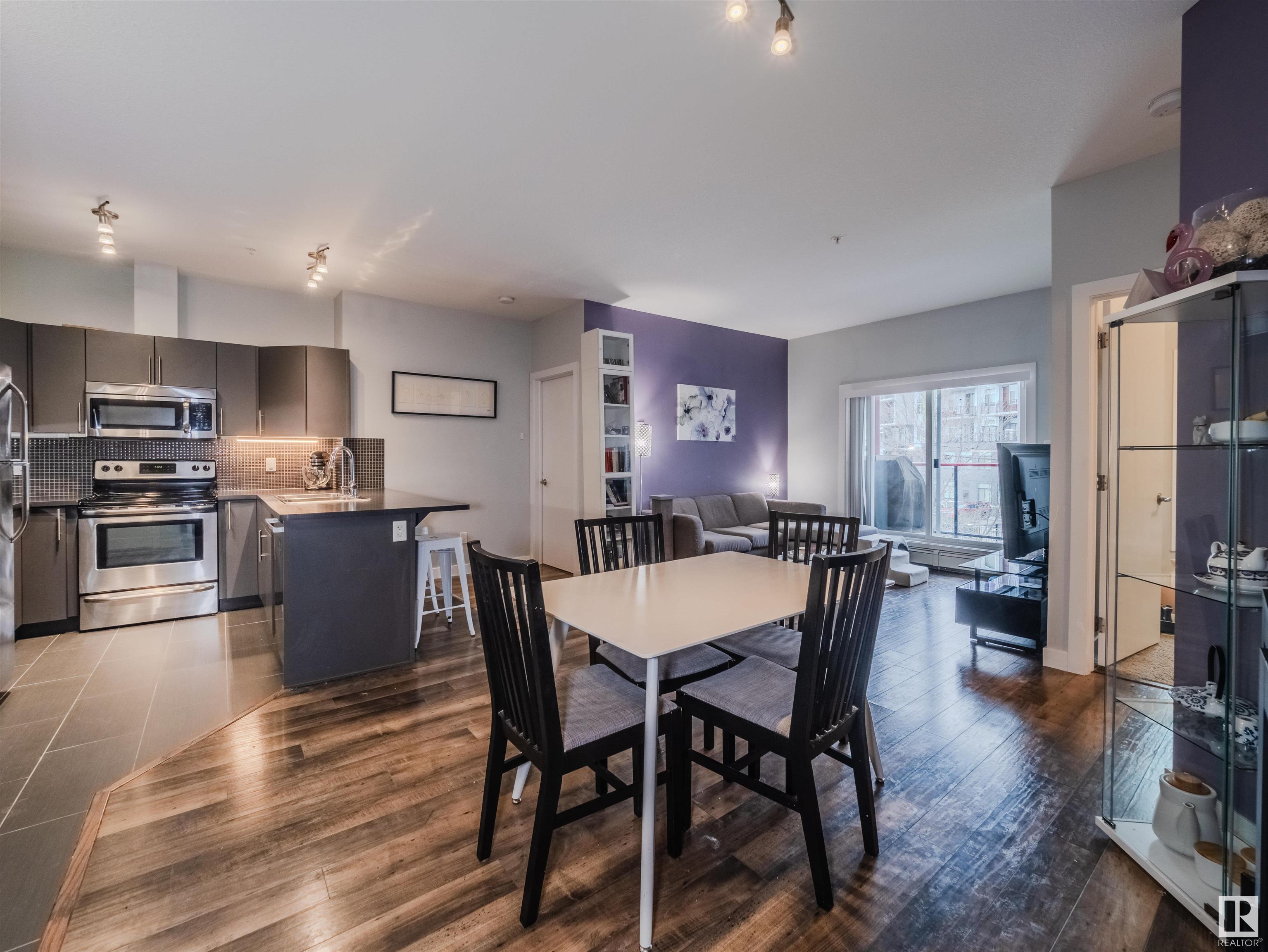      #211 10611 117 ST NW , Edmonton,  ,T5H 0G6 ;  Listing Number: MLS E4418362