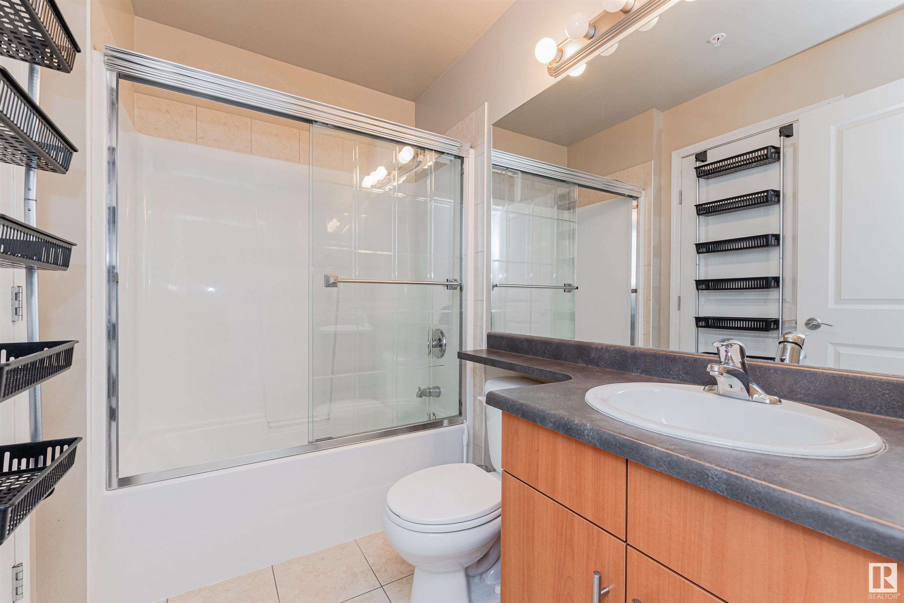      #402 10504 99 AV NW , Edmonton,  ,T5K 1B2 ;  Listing Number: MLS E4418372