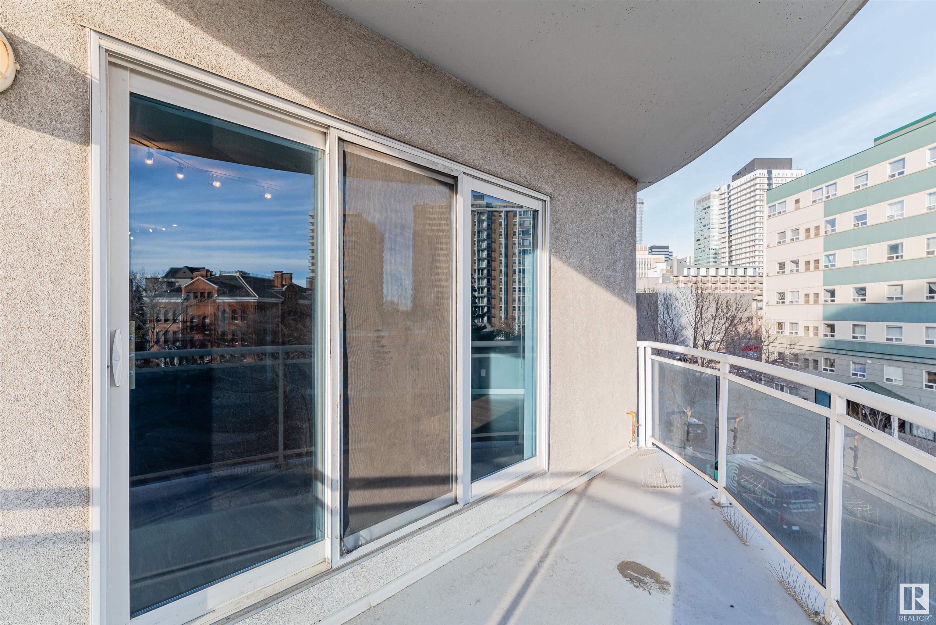     #402 10504 99 AV NW , Edmonton,  ,T5K 1B2 ;  Listing Number: MLS E4418372