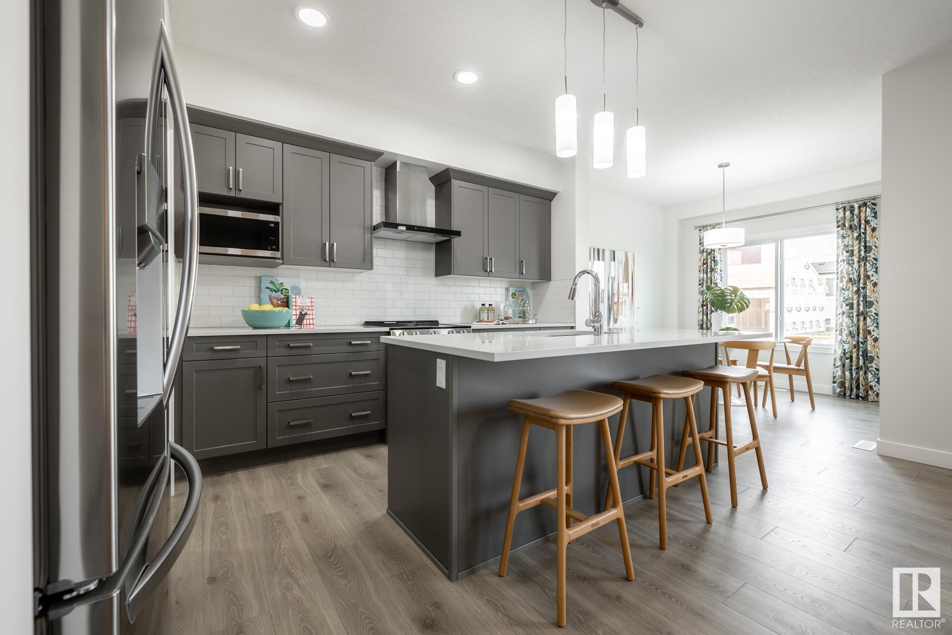     303 28 ST SW , Edmonton,  ,T6X 3E8 ;  Listing Number: MLS E4418378