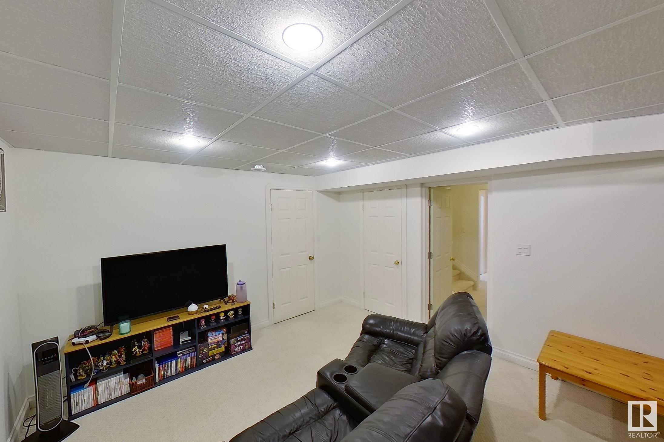      11 DEER PARK CL , Spruce Grove,  ,T7X 3K2 ;  Listing Number: MLS E4418384