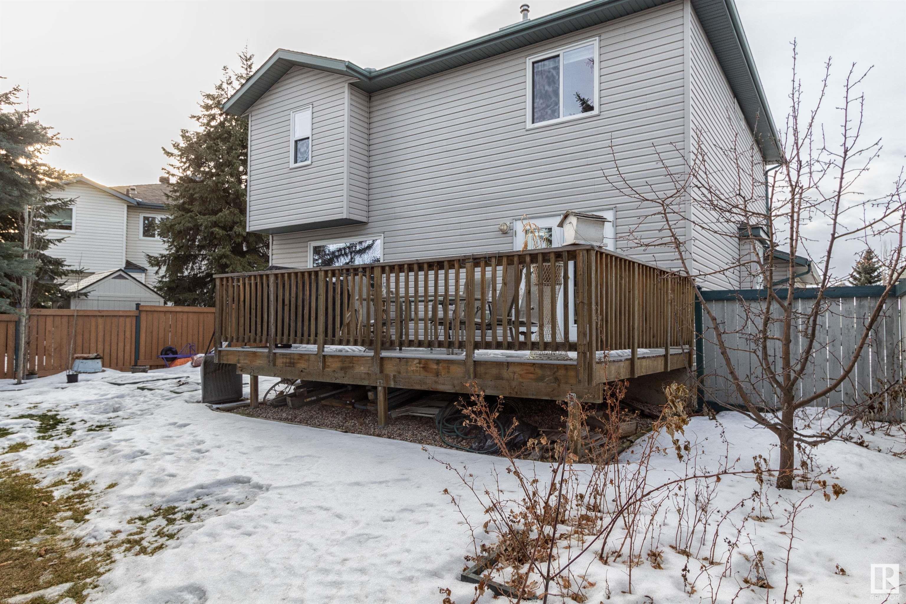      11 DEER PARK CL , Spruce Grove,  ,T7X 3K2 ;  Listing Number: MLS E4418384