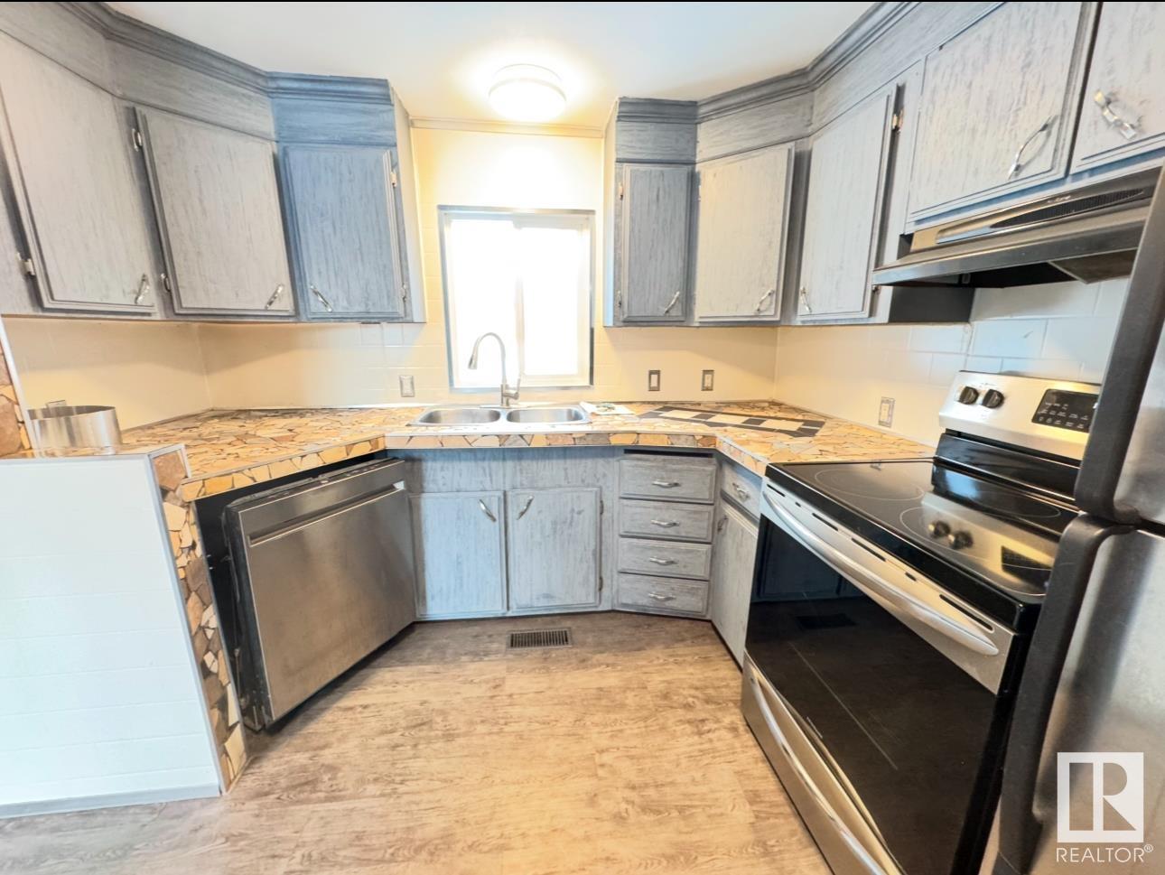      53415 RGE RD 40A , Rural Parkland County,  ,T0E 2K0 ;  Listing Number: MLS E4418387