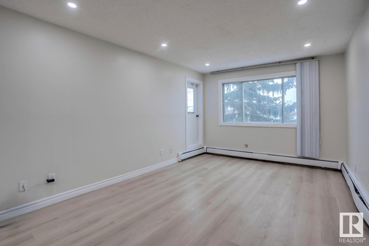      #303 14908 26 ST NW , Edmonton,  ,T5Y 2G4 ;  Listing Number: MLS E4418411