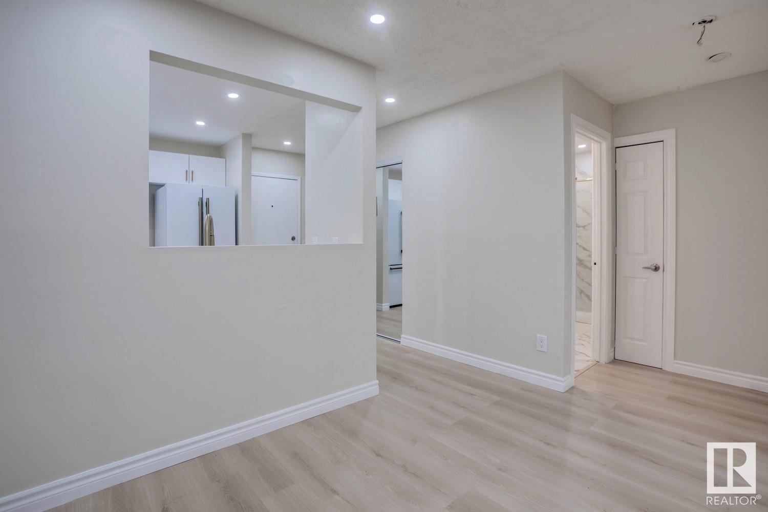      #303 14908 26 ST NW , Edmonton,  ,T5Y 2G4 ;  Listing Number: MLS E4418411