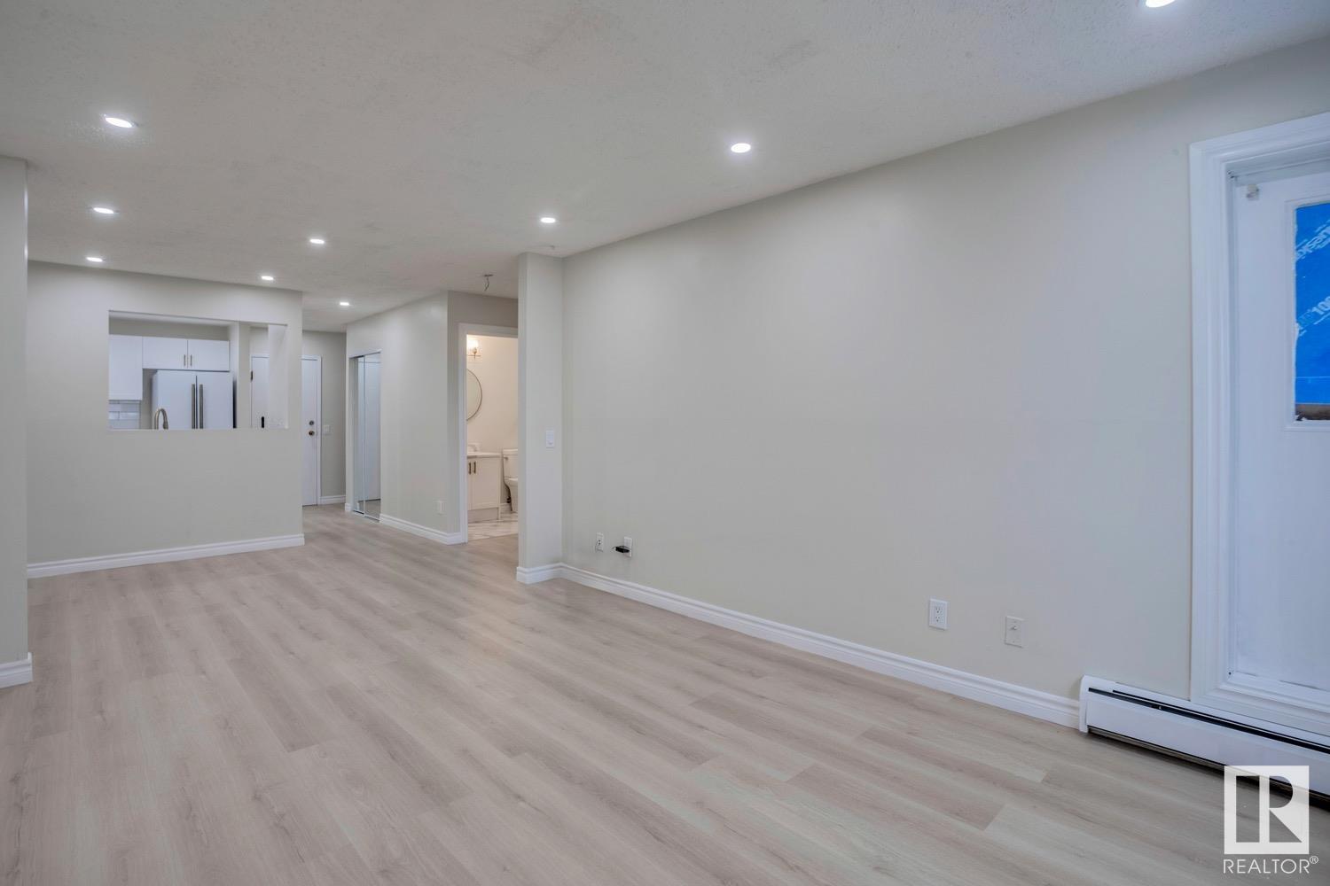      #303 14908 26 ST NW , Edmonton,  ,T5Y 2G4 ;  Listing Number: MLS E4418411