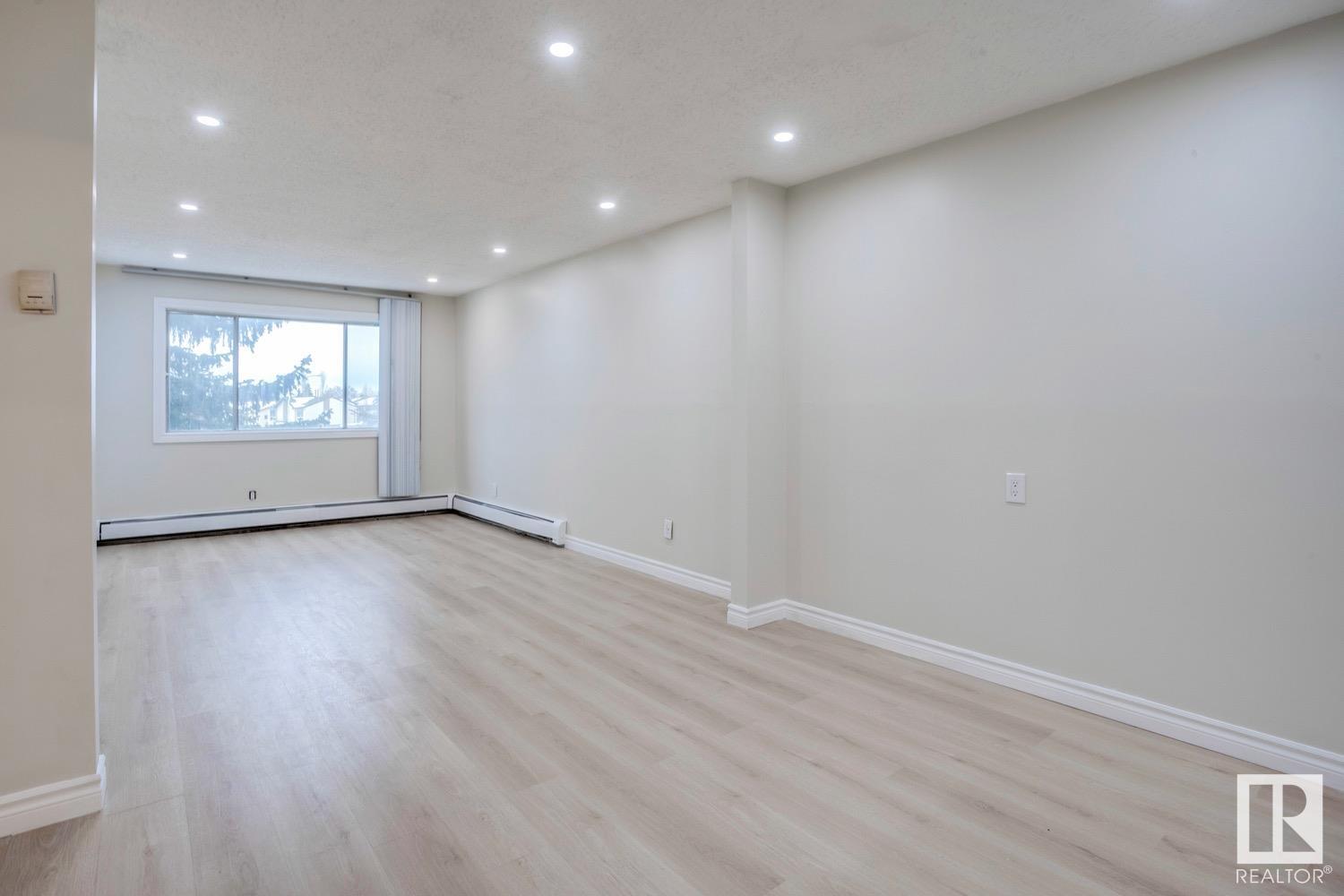      #303 14908 26 ST NW , Edmonton,  ,T5Y 2G4 ;  Listing Number: MLS E4418411