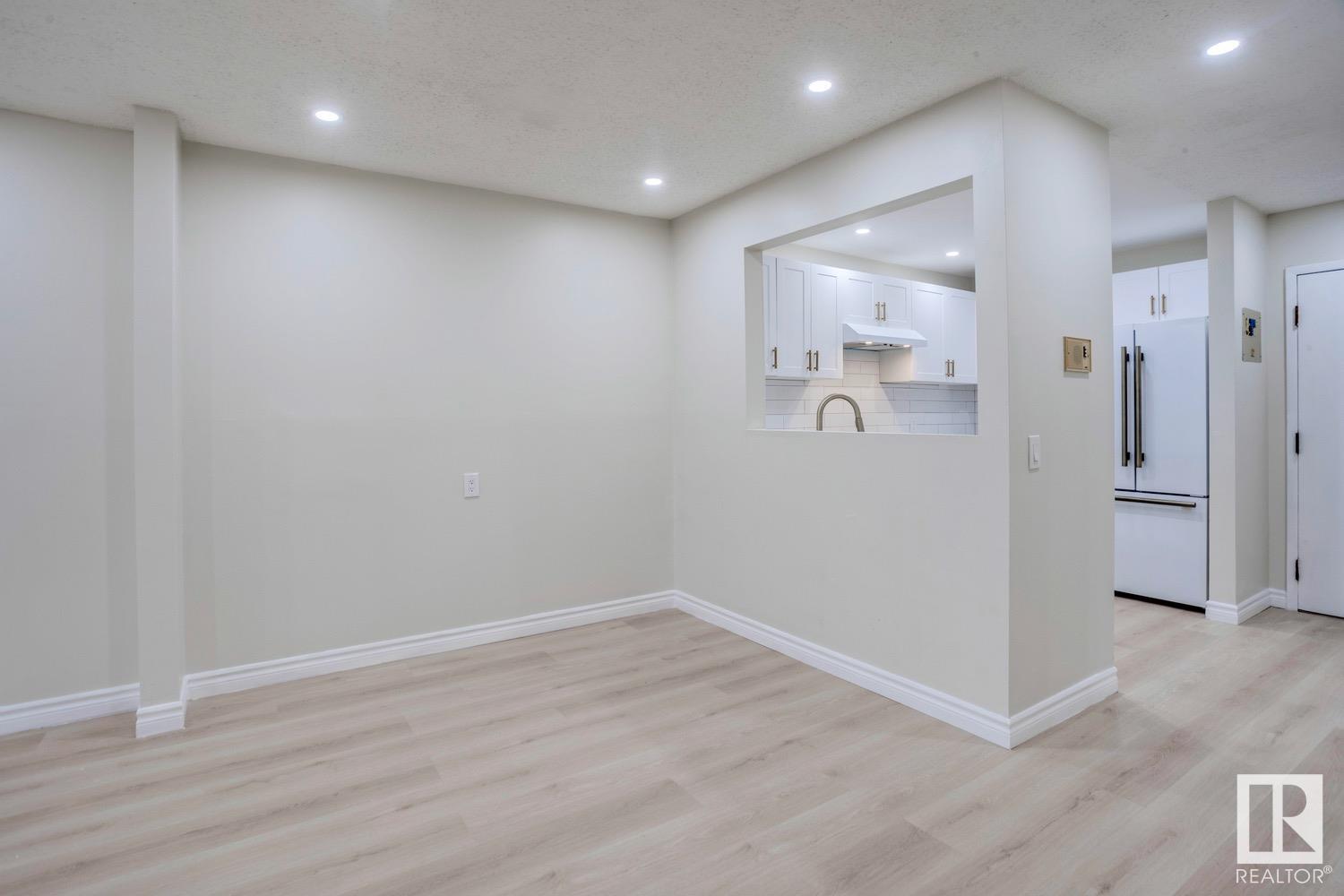      #303 14908 26 ST NW , Edmonton,  ,T5Y 2G4 ;  Listing Number: MLS E4418411