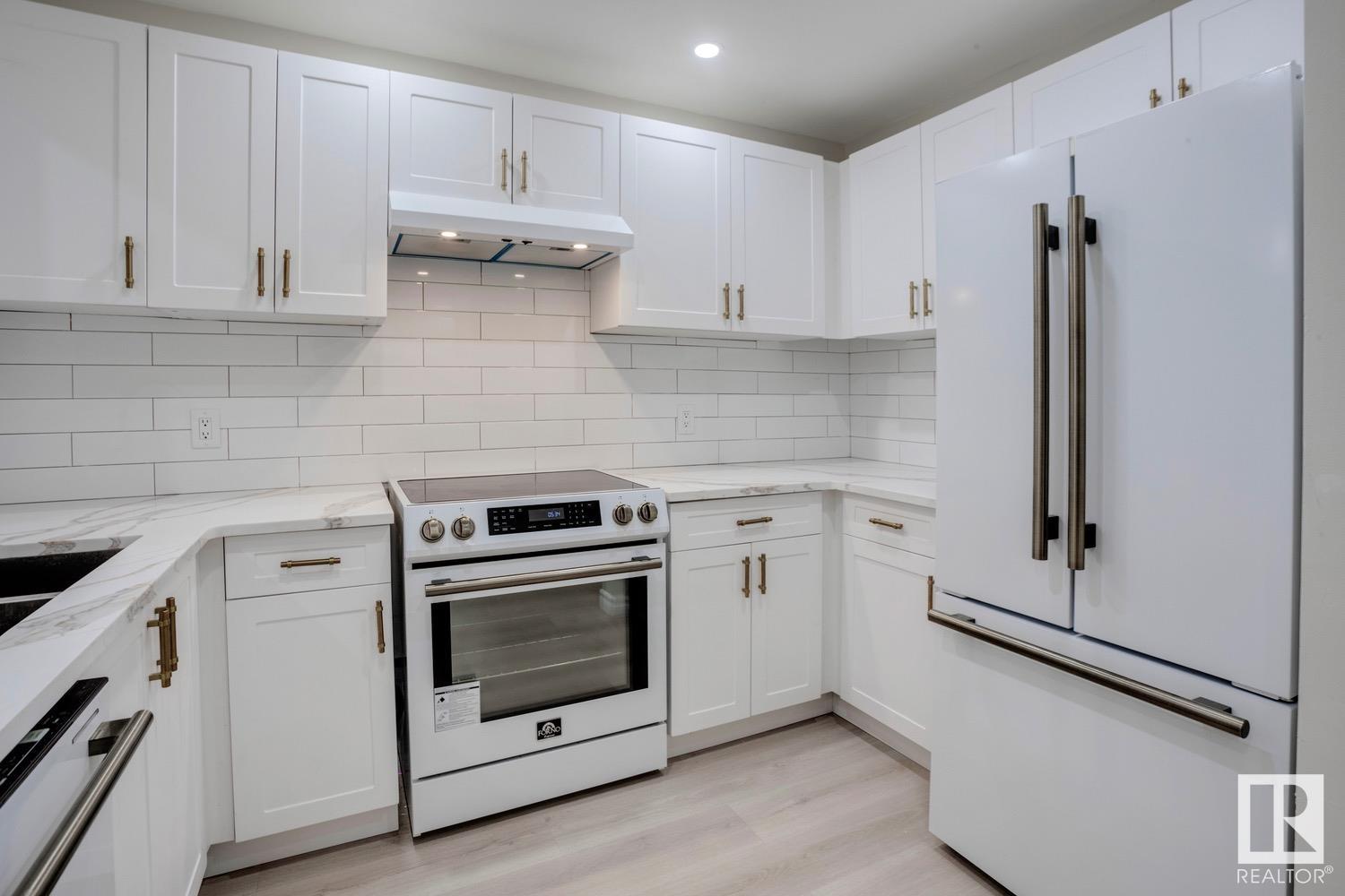     #303 14908 26 ST NW , Edmonton,  ,T5Y 2G4 ;  Listing Number: MLS E4418411