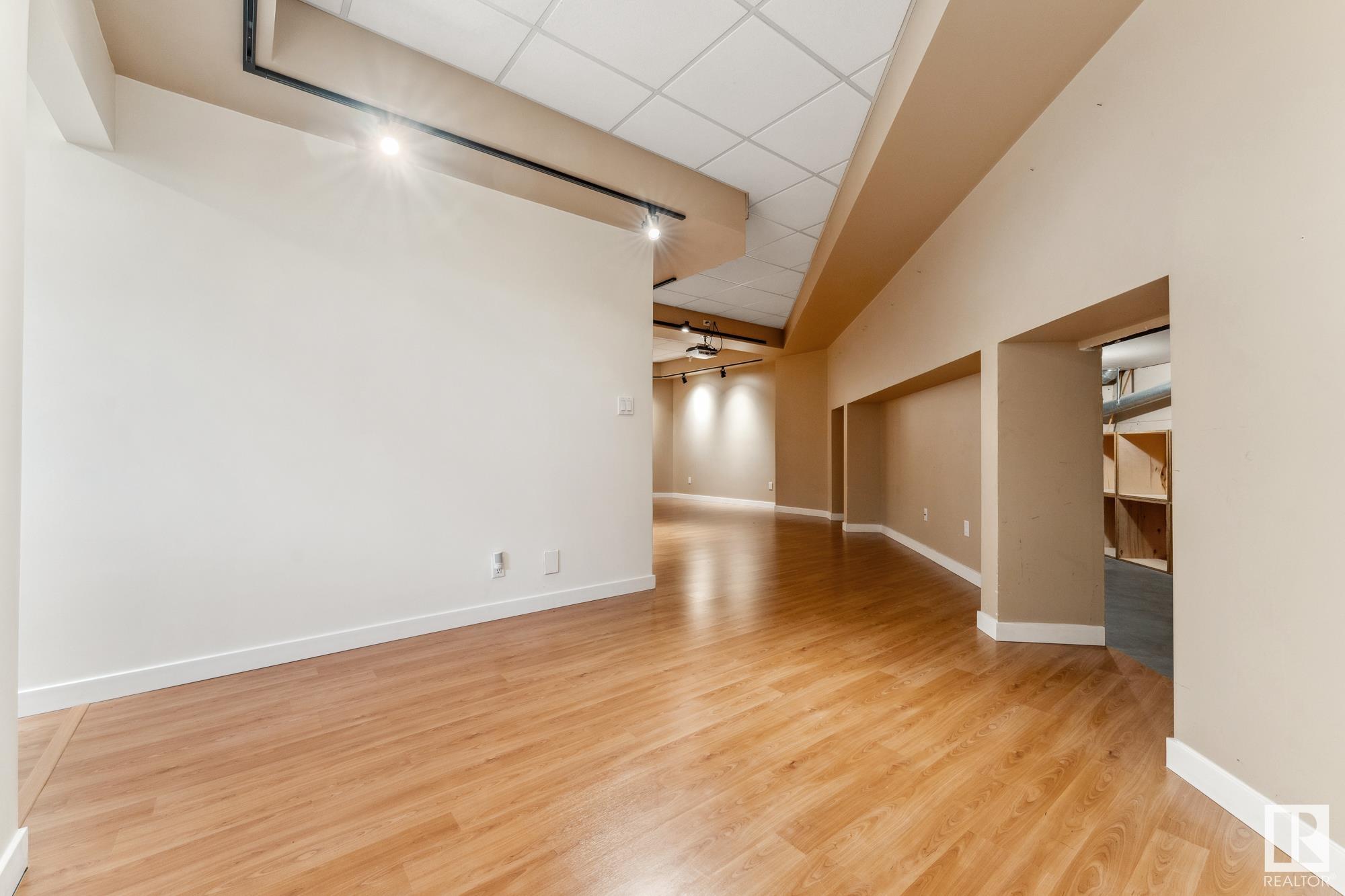     8771 STRATHEARN DR NW , Edmonton,  ,T6C 4C8 ;  Listing Number: MLS E4418420