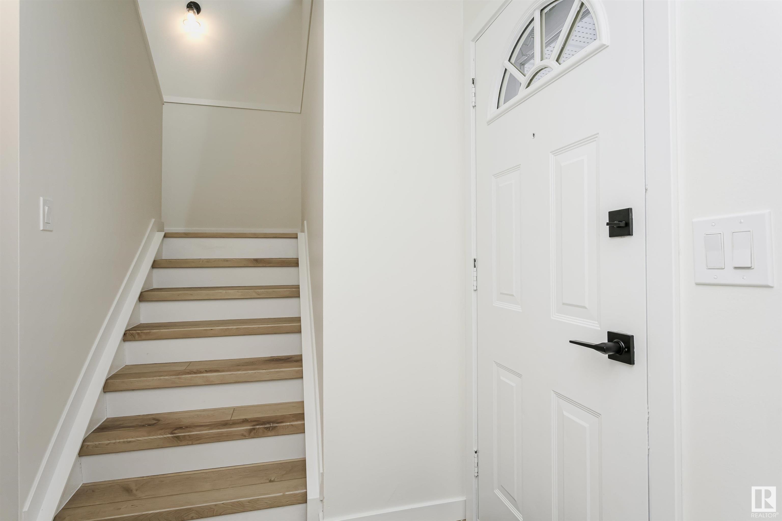      2315 139 AV NW , Edmonton,  ,T5Y 1S1 ;  Listing Number: MLS E4418426