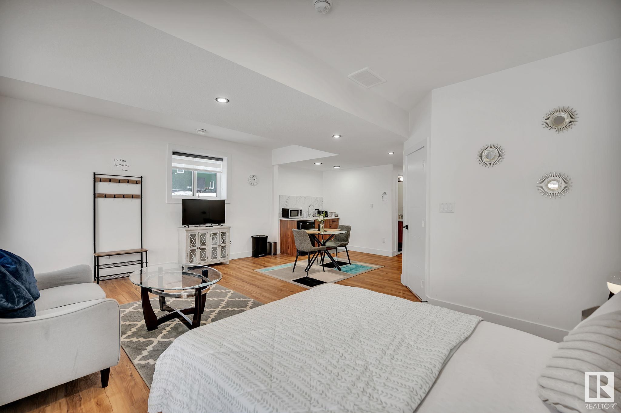      1922 ADAMSON TC SW , Edmonton,  ,T6W 2N7 ;  Listing Number: MLS E4418432
